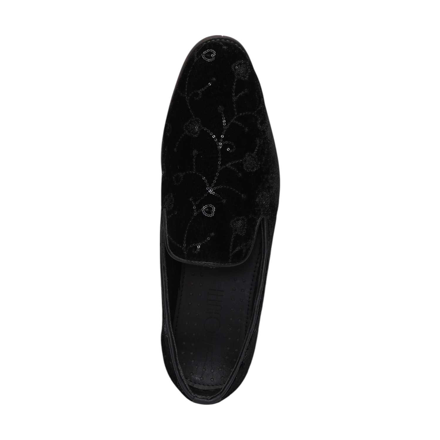 Men Black Velvet Embroidered Ethnic Joothies  Slip On