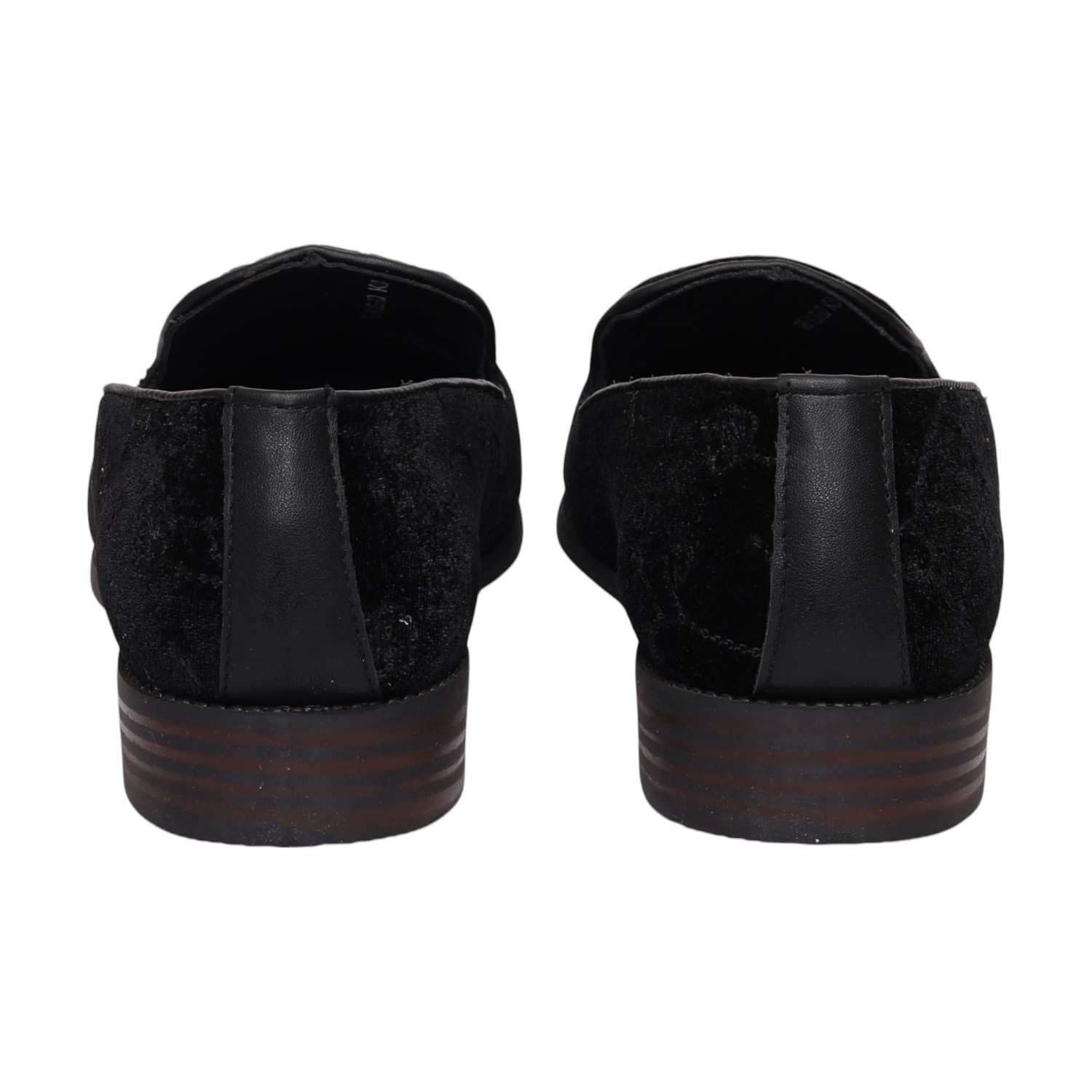 Men Black Velvet Embroidered Ethnic Joothies  Slip On