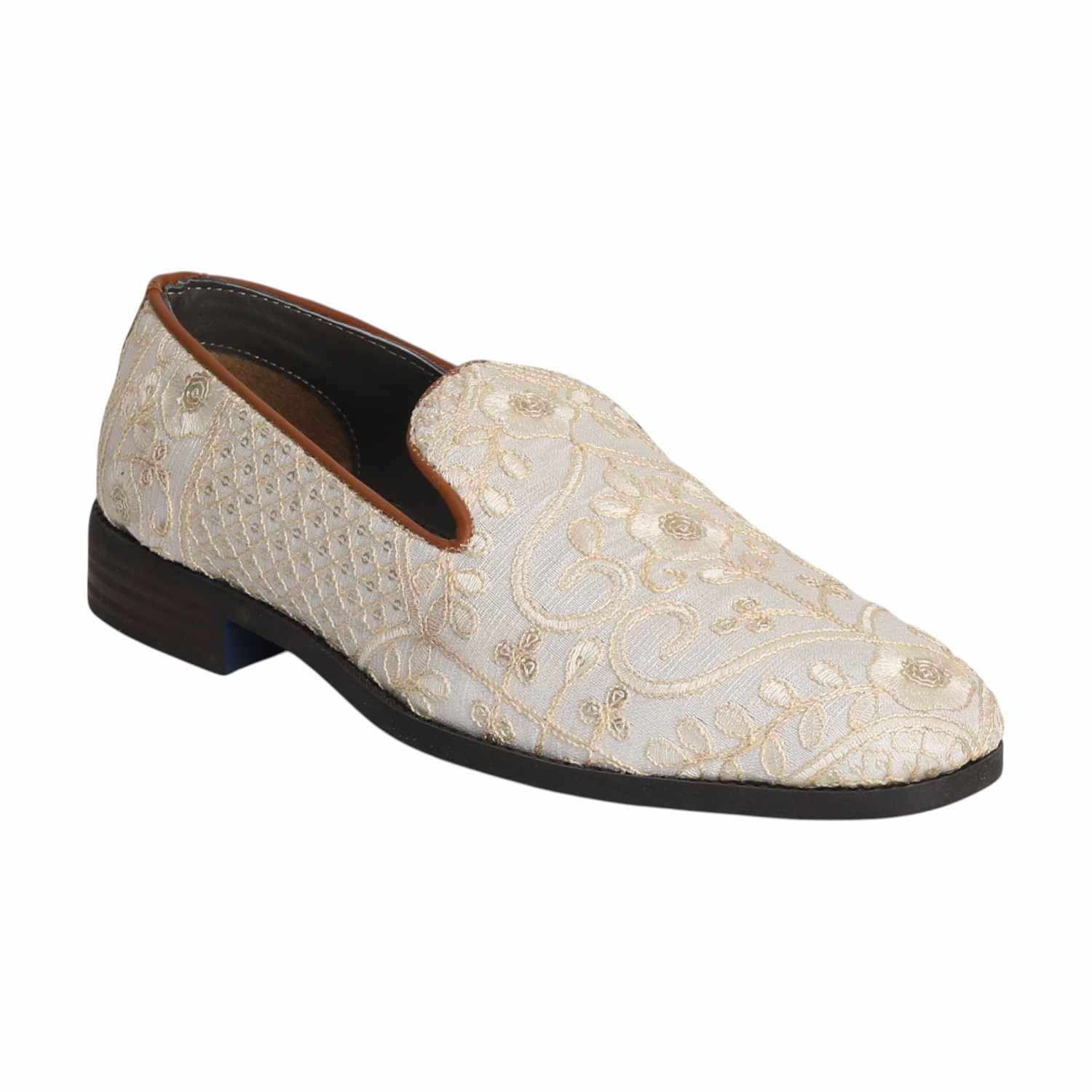 Men Beige Traditional Embroidered Jutti