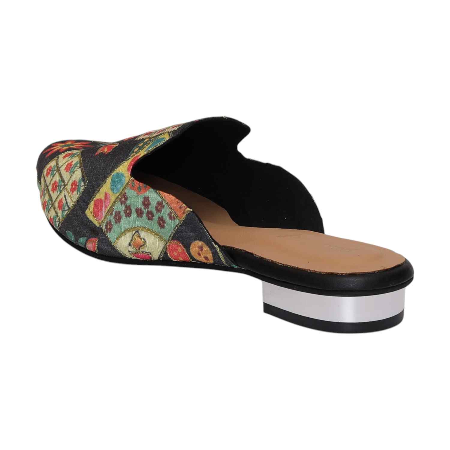Women Indie Black Printed Mule