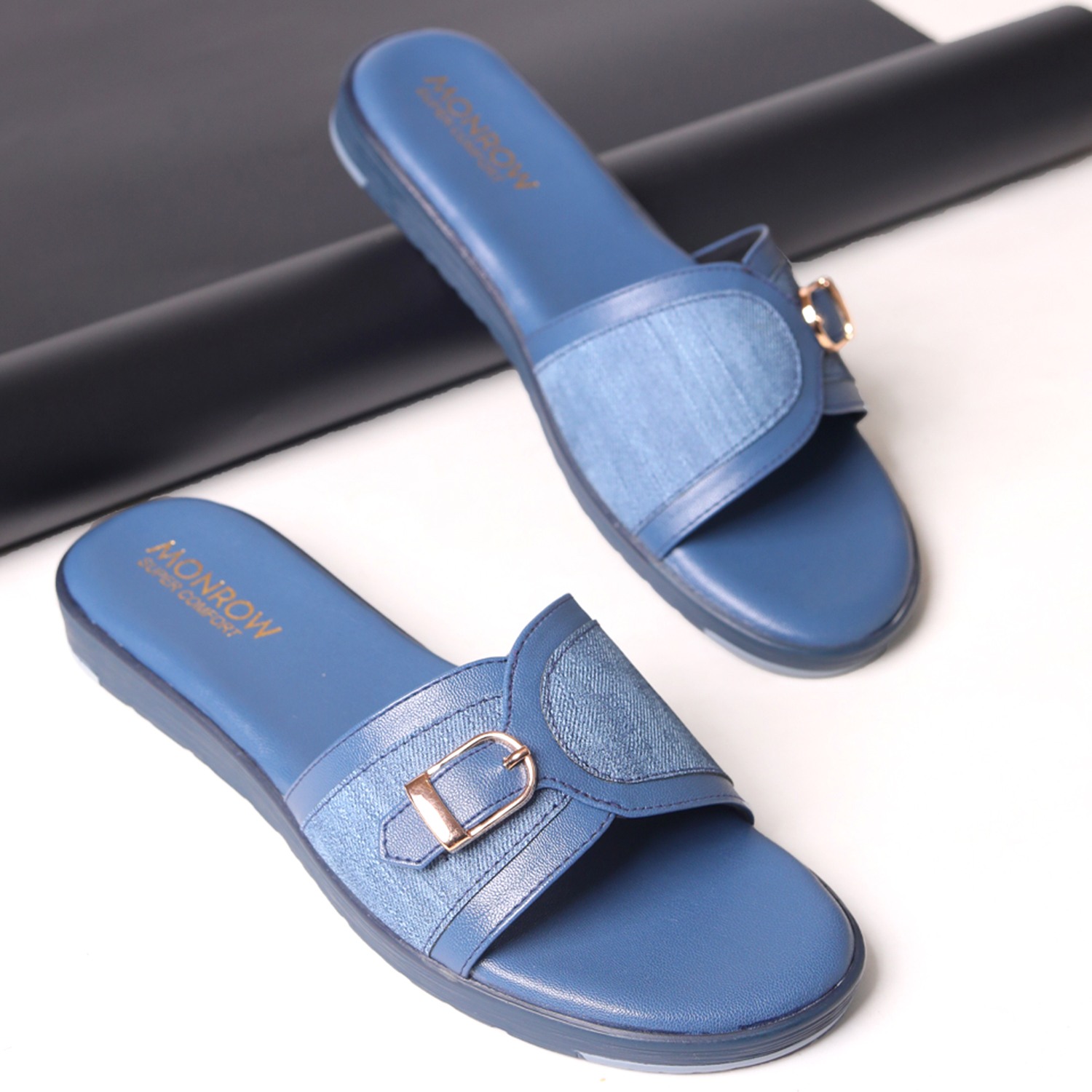 Monrow Marley Blue Flat