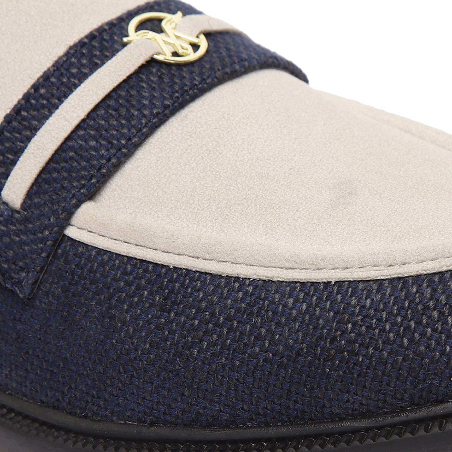 Monrow Angelia Blue Flat