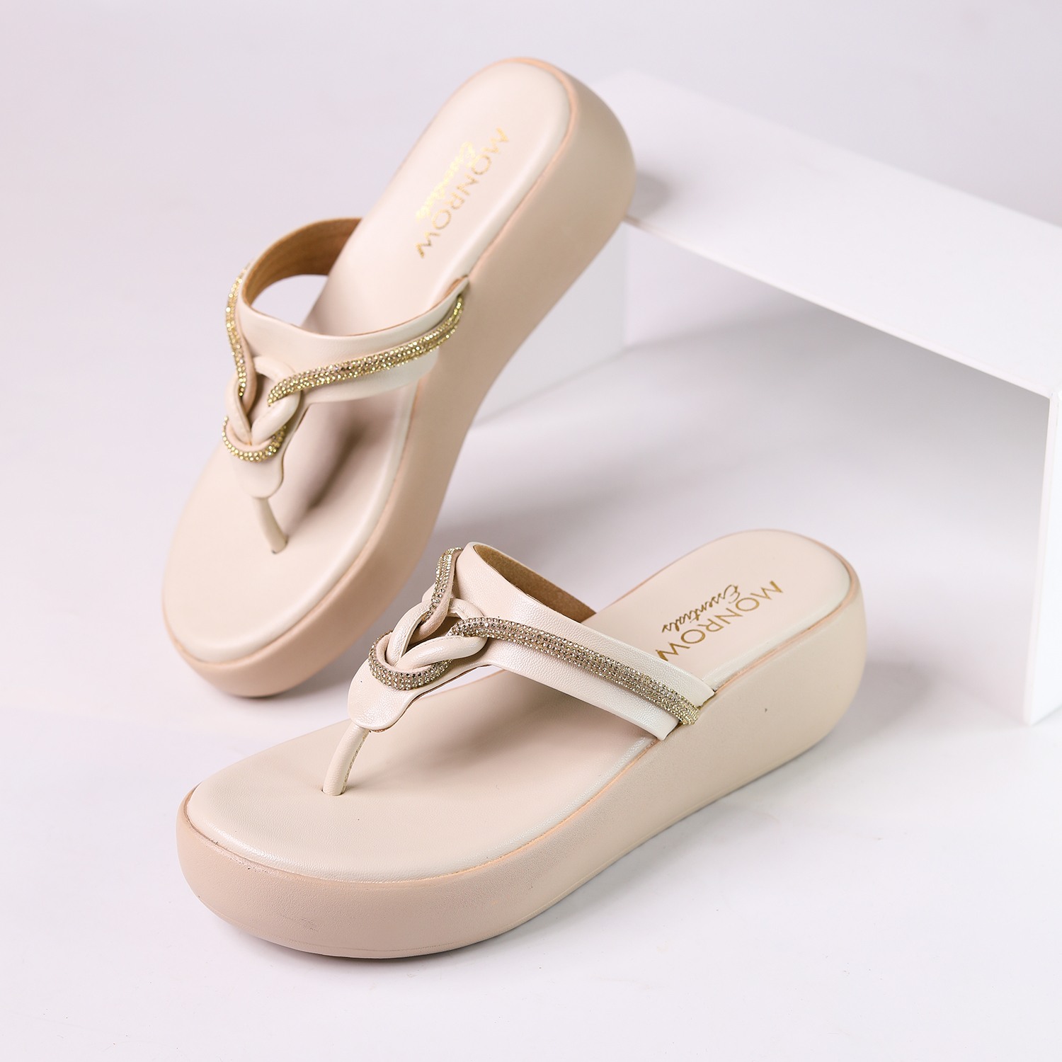 Monrow Ottilie Cream Flatform Heels