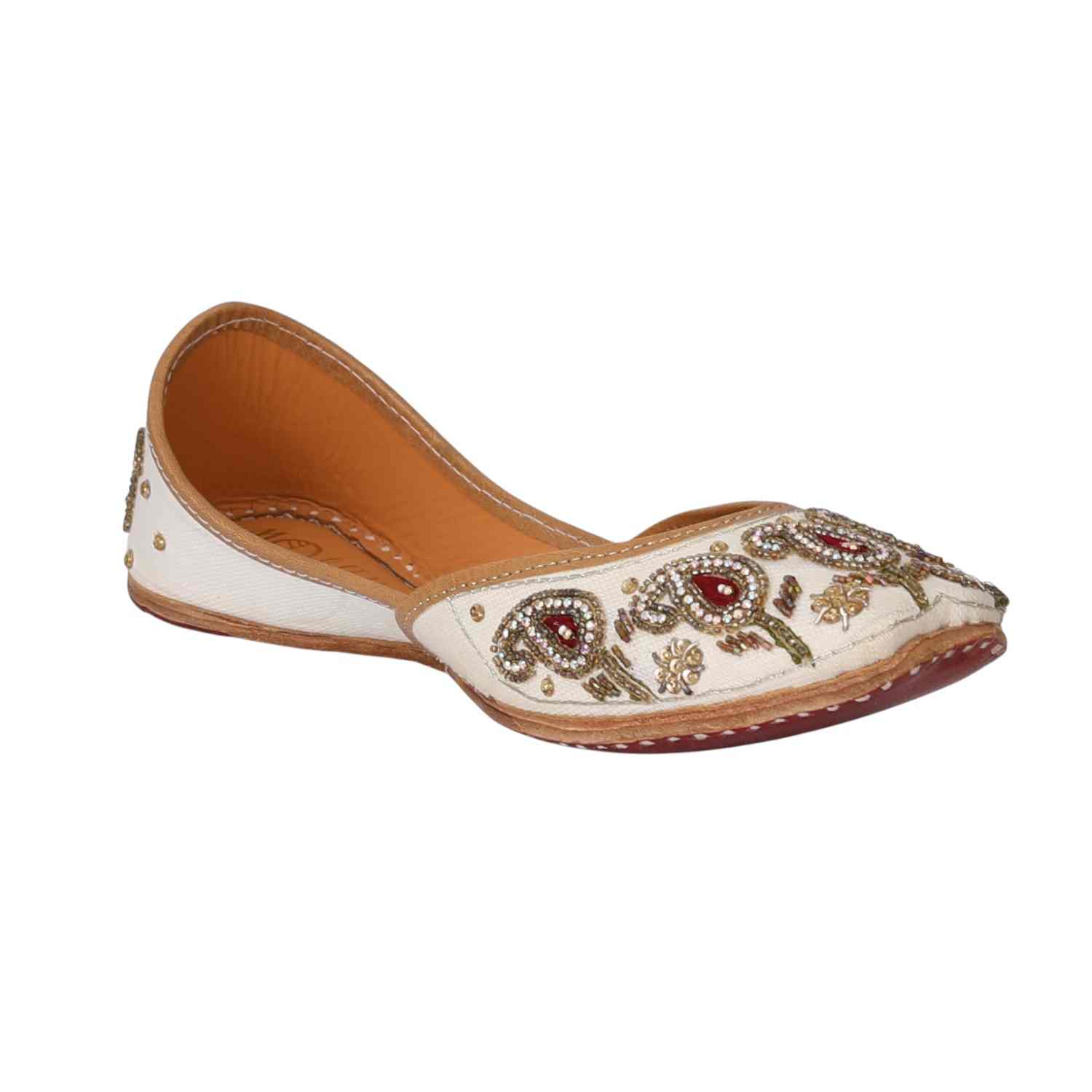 Regal Bloom Embroidered Jutti