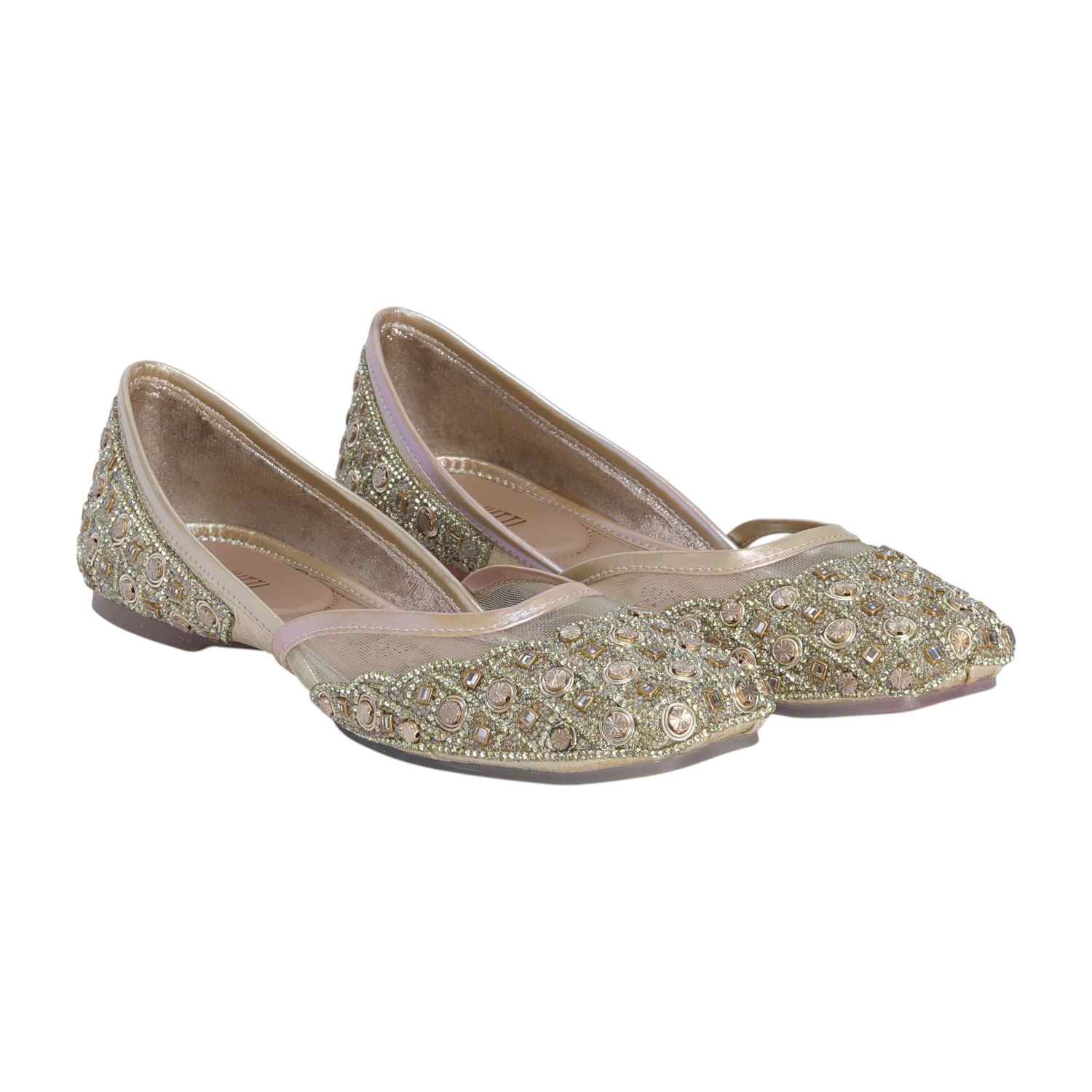 Gold Mojaris with Stone Embellishments