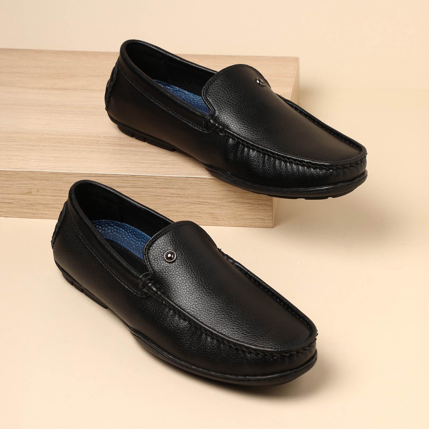 Men Black Casual Slip-Ons