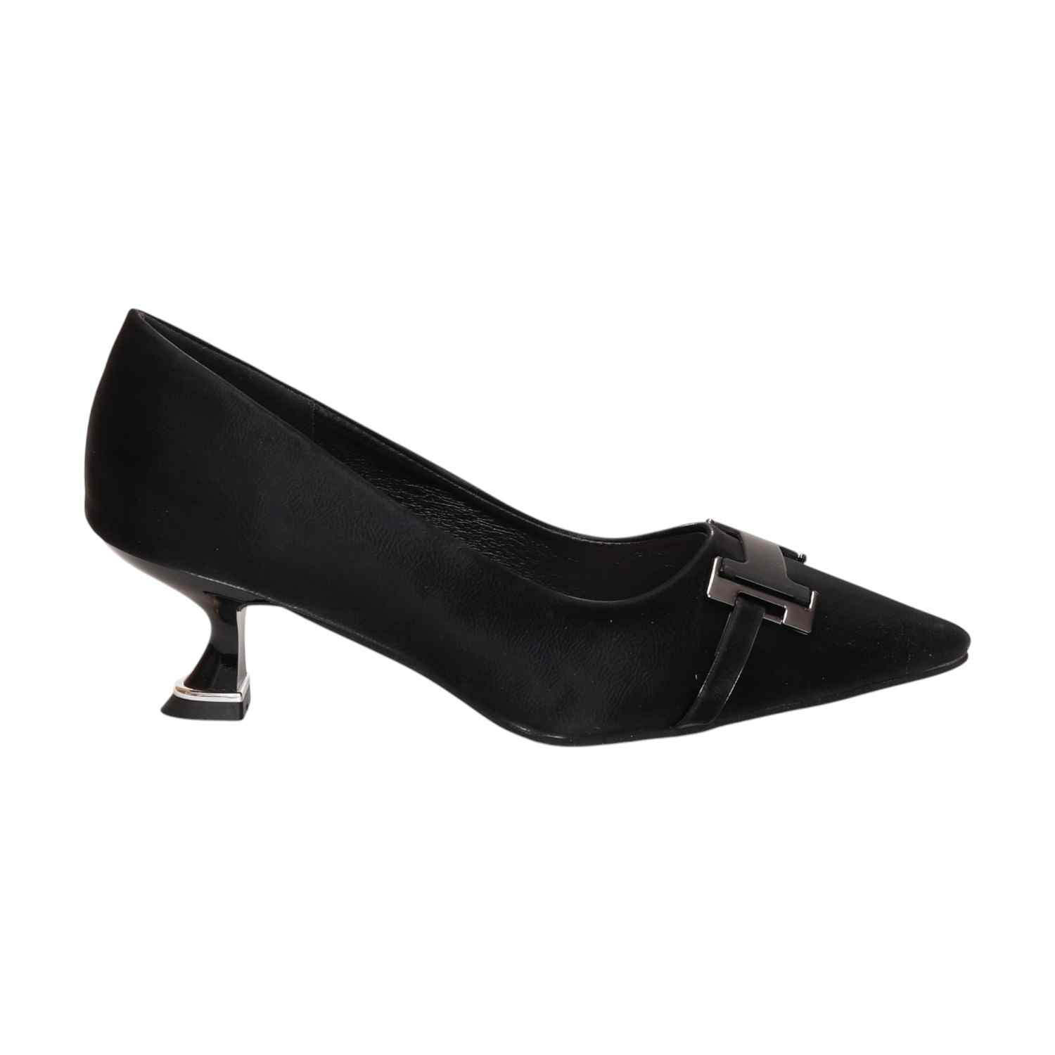 Women Black Pointed-Toe Kitten Heel Pumps With Metal Accent