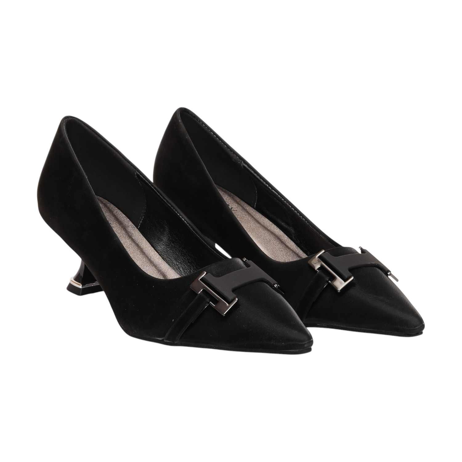 Women Black Pointed-Toe Kitten Heel Pumps With Metal Accent