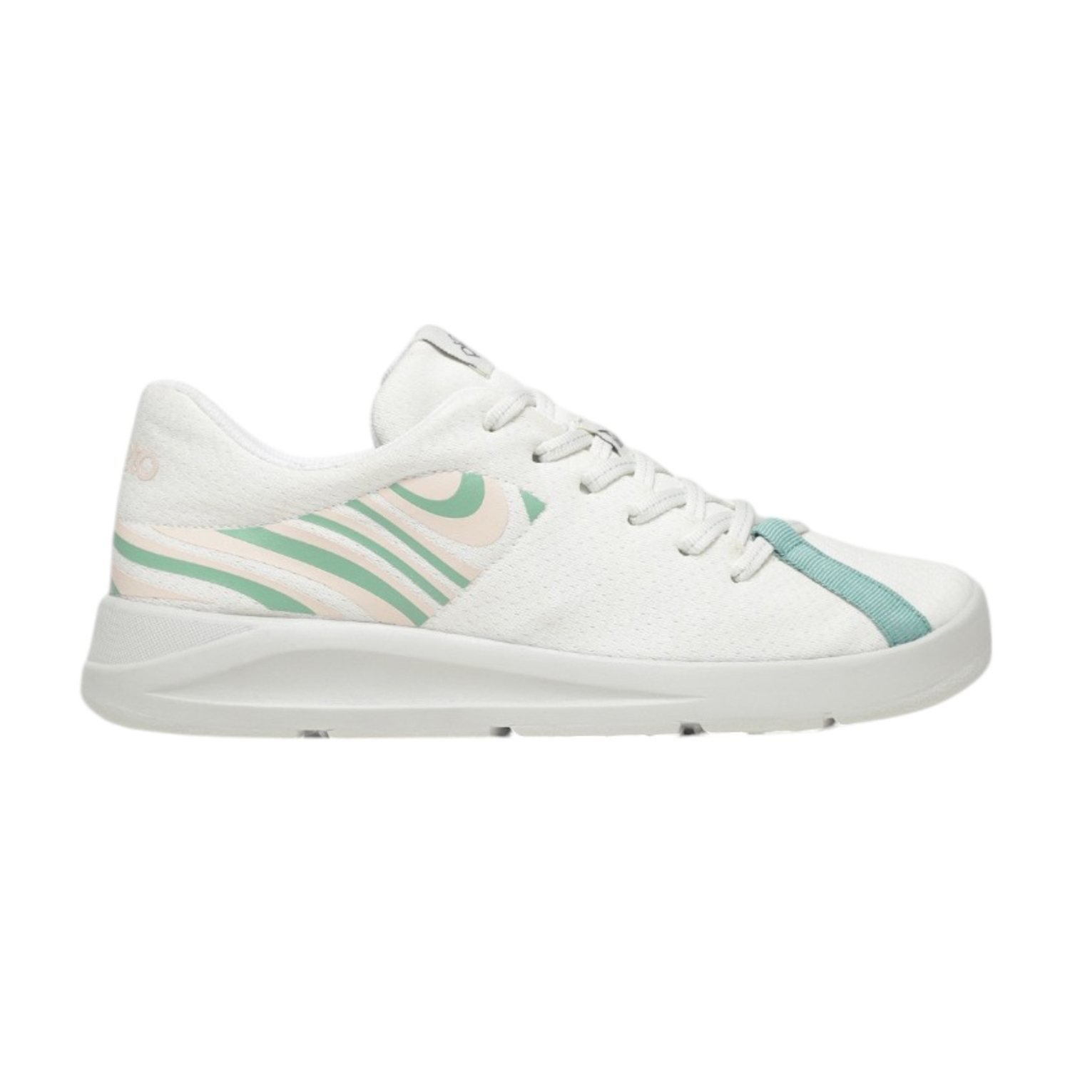 Womens Coast White Outdoor Sports Shoes