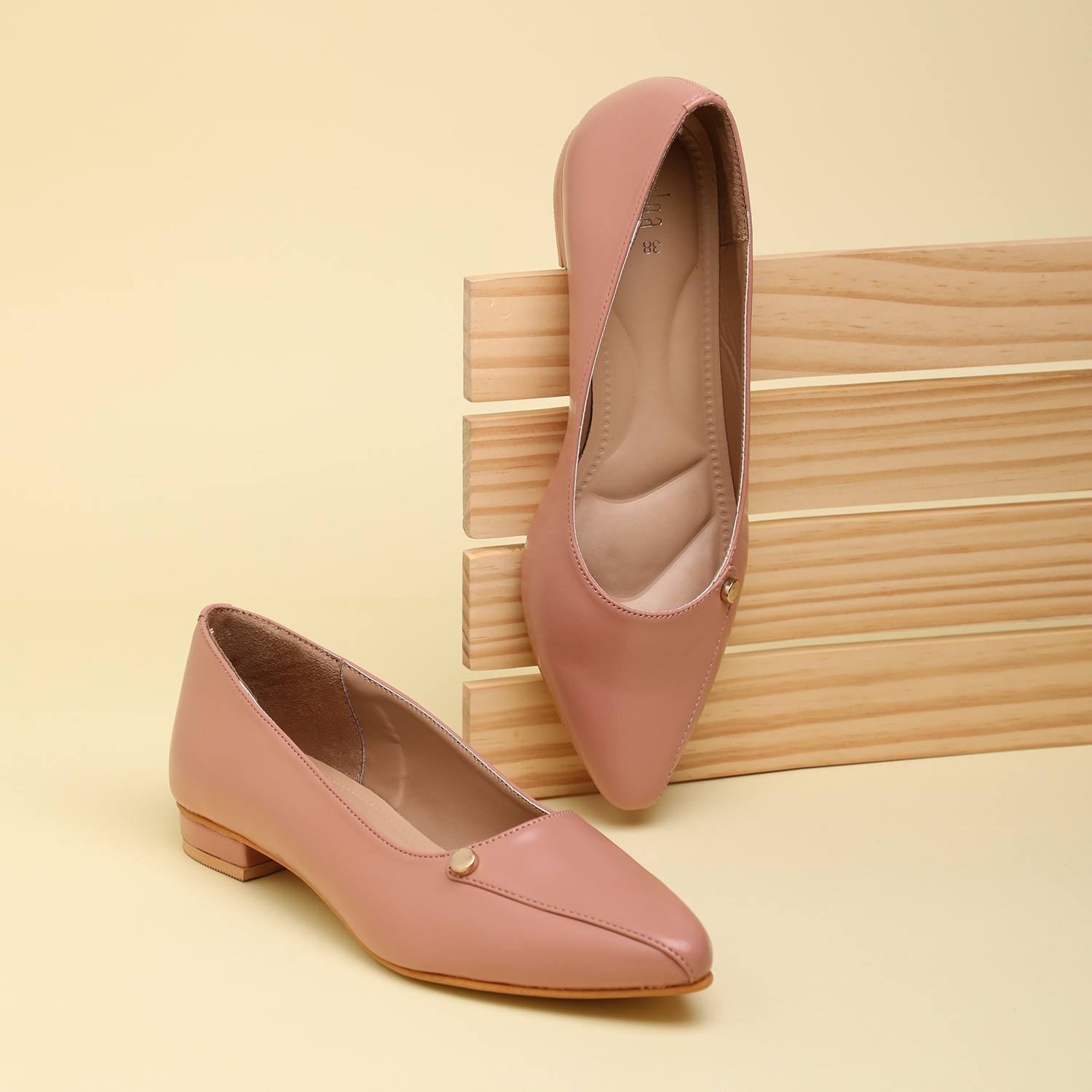 Women Blush Pink Low-Heel Ballerina Shoes