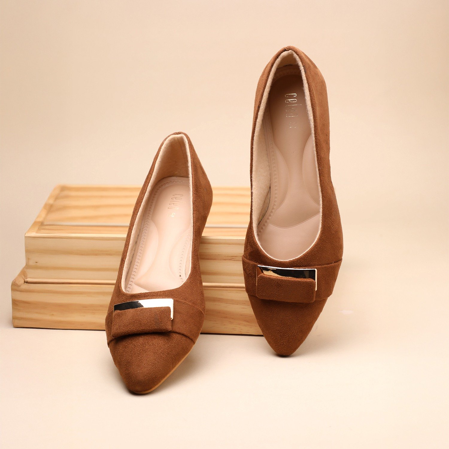 Women Tan Flat Shoes Ballarinas