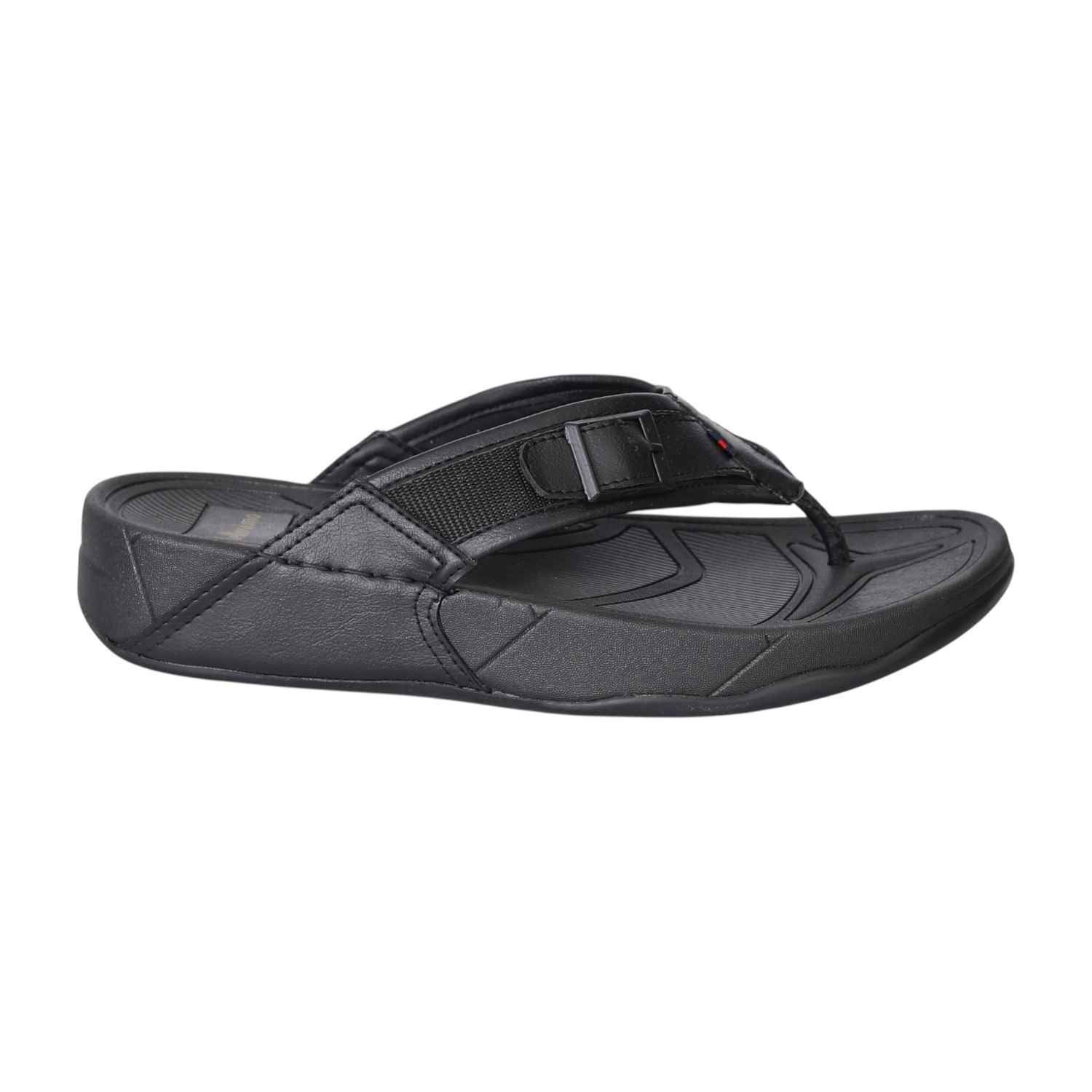 Men’s Black Buckle-Detail Ergonomic Sandals