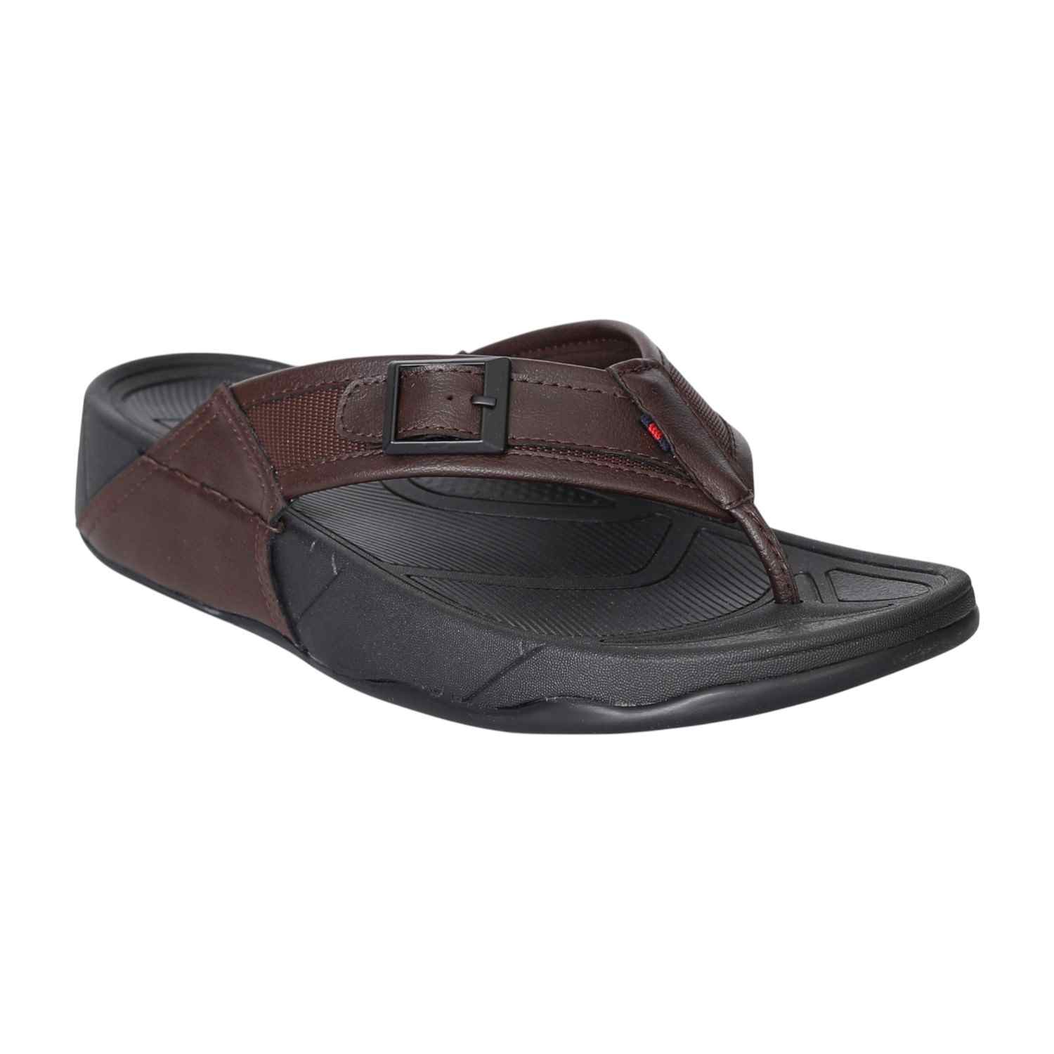 Men’s Brown Buckle-Detail Ergonomic Sandals