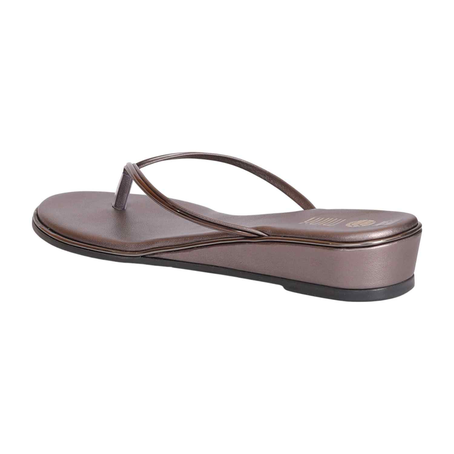 Women Chic Bronze Wedge Thongs