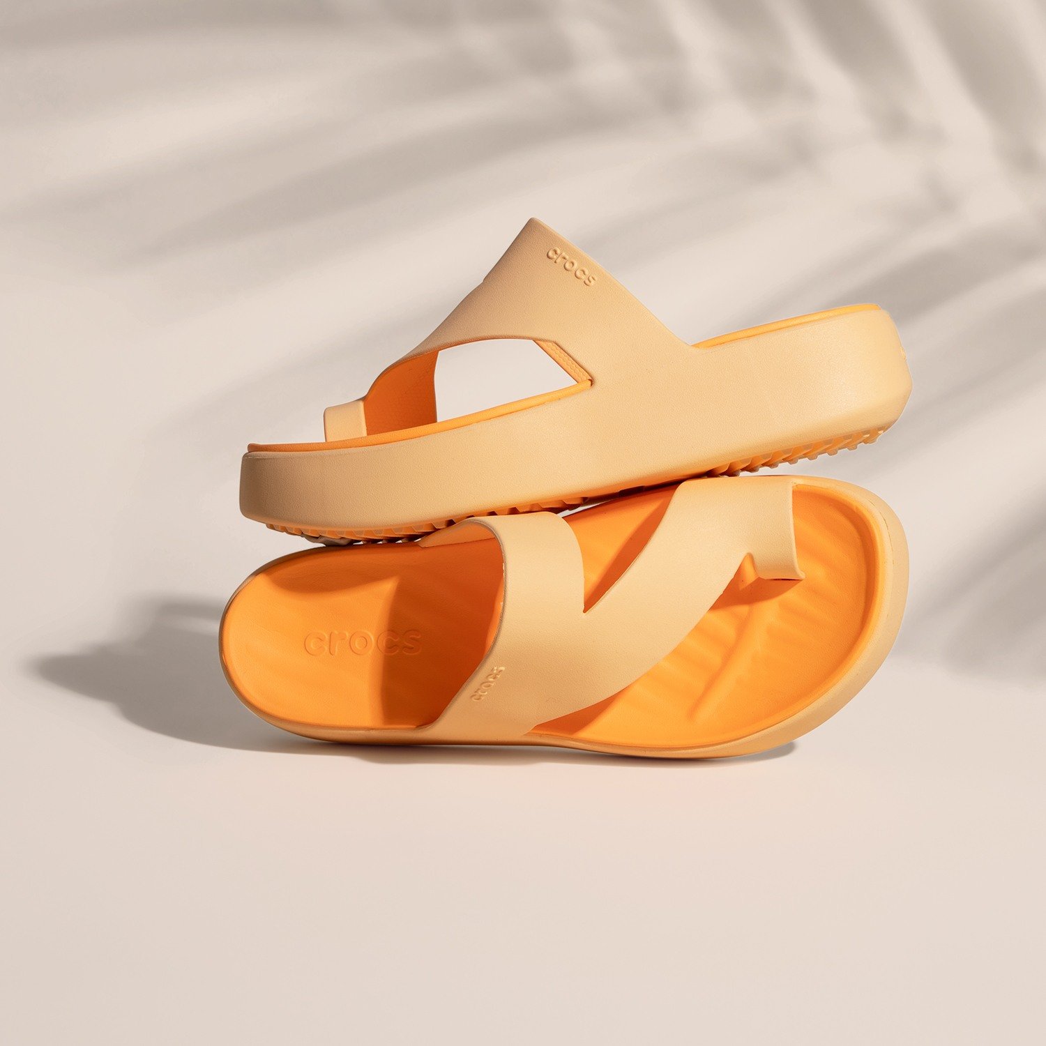 Getaway Platform Toe Loop Women Golden Sandals
