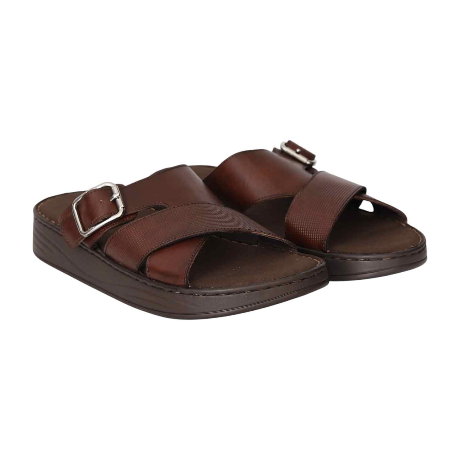 Men Pine Buckle Comfort Sandals