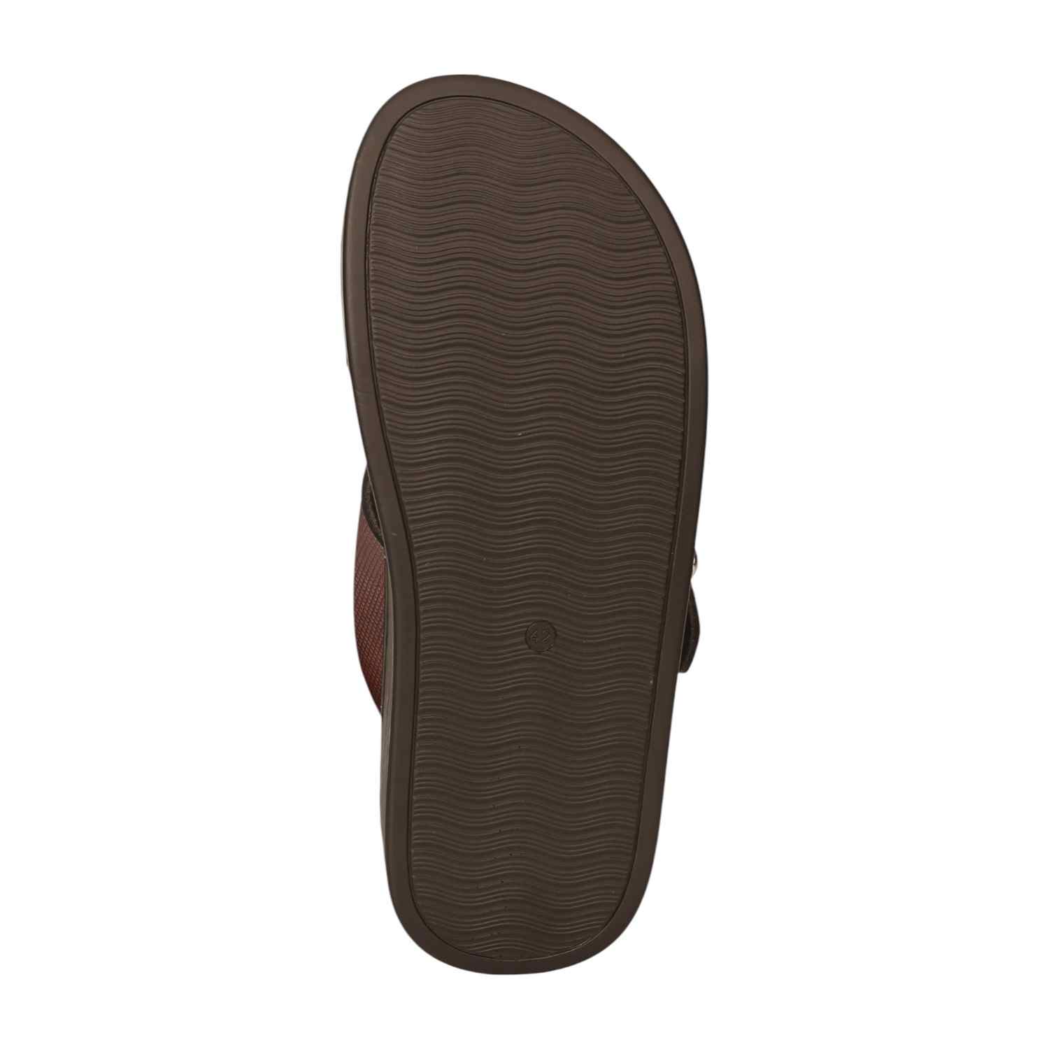 Men Pine Buckle Comfort Sandals
