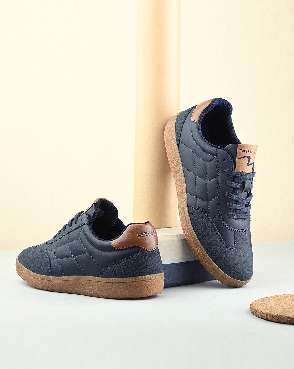 LOWAN NAVY SNEAKERS