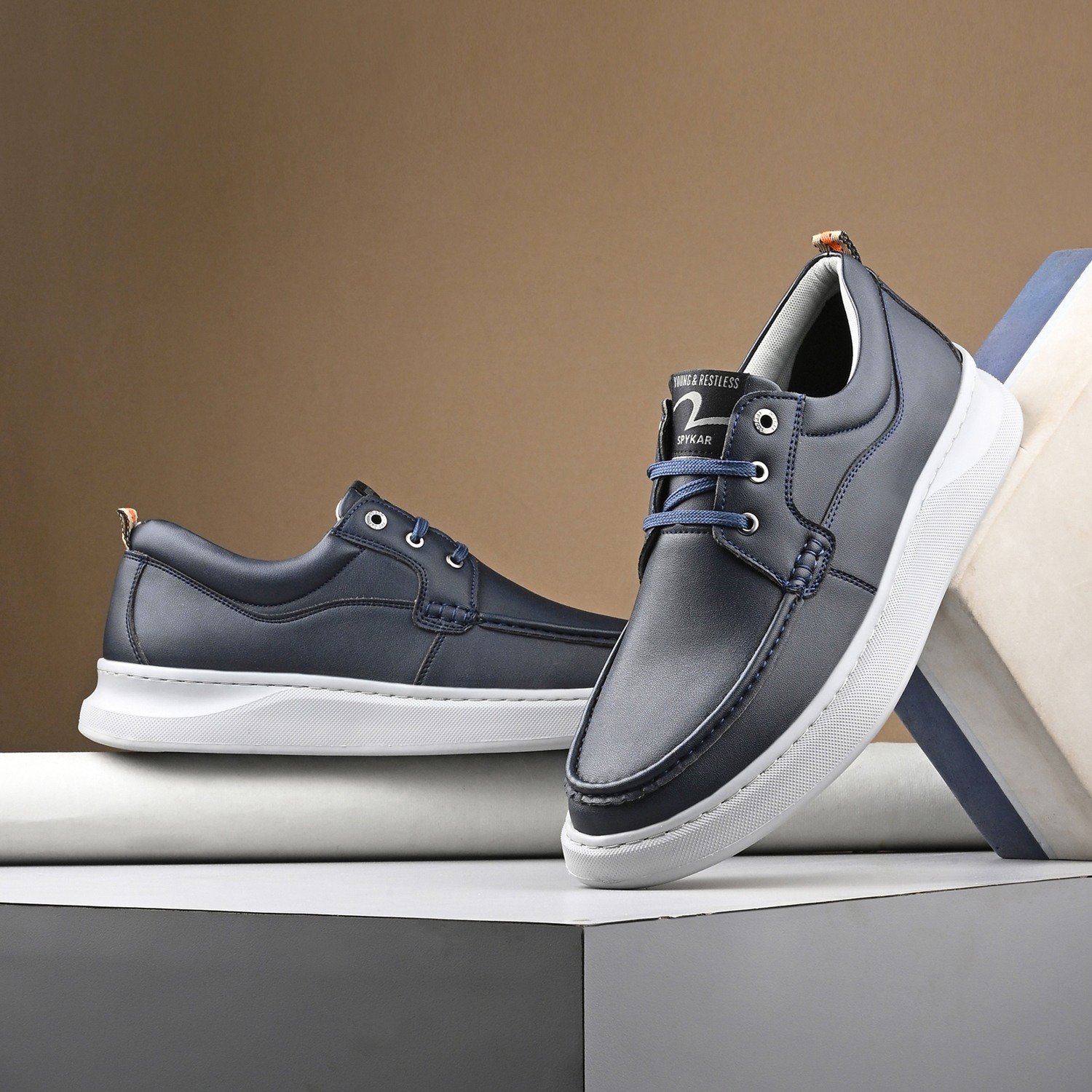 COLBEE NAVY SNEAKERS