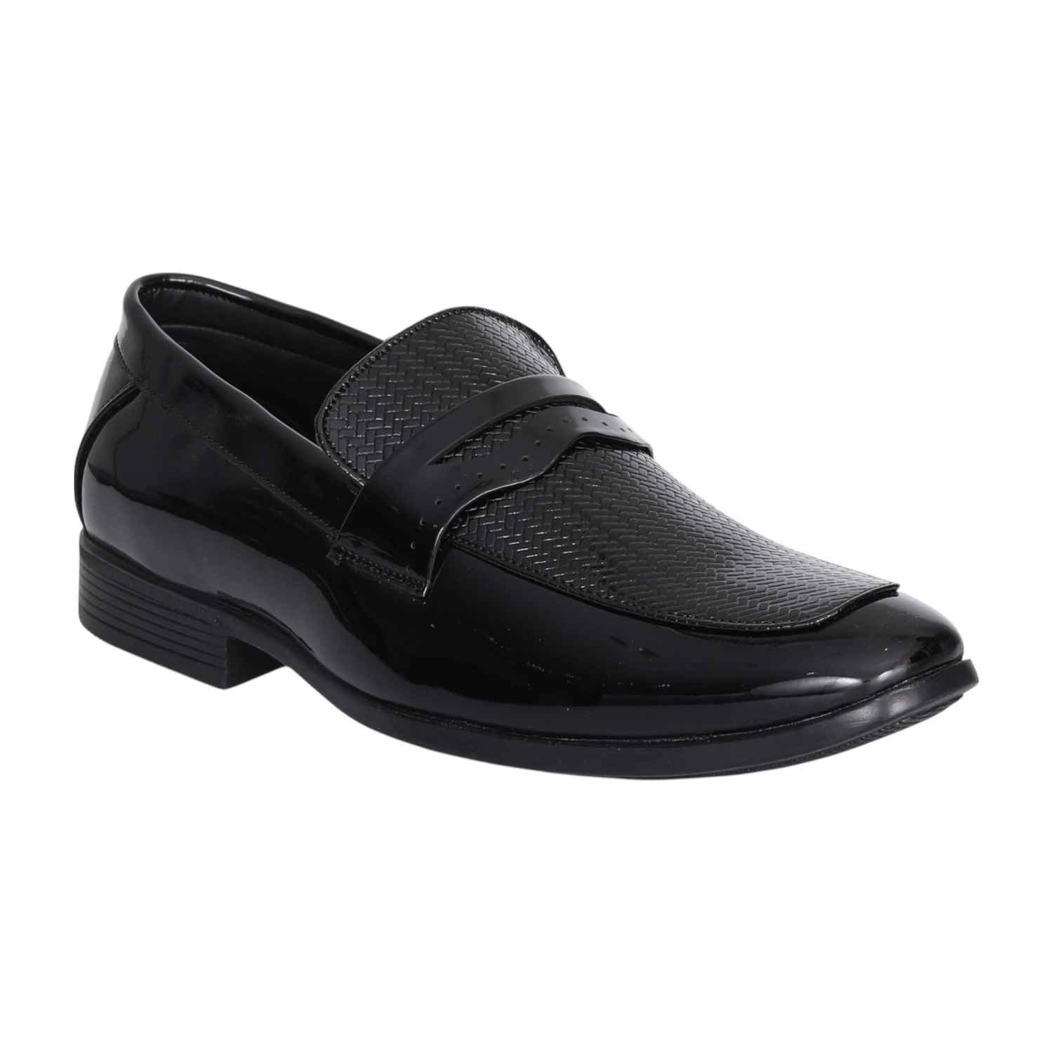 Men Sophisticated Black Textured Formal Loafers