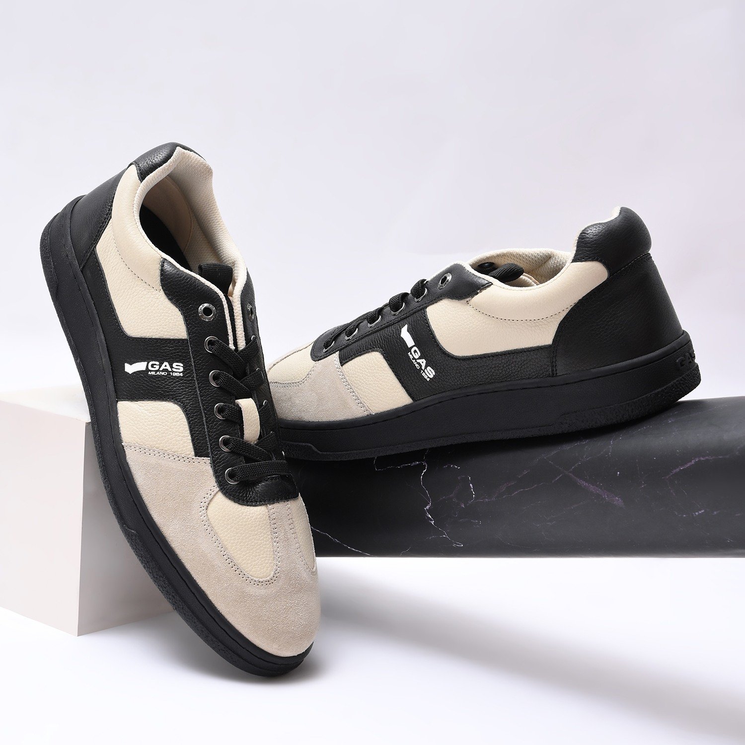 Men Flex Black Sneaker