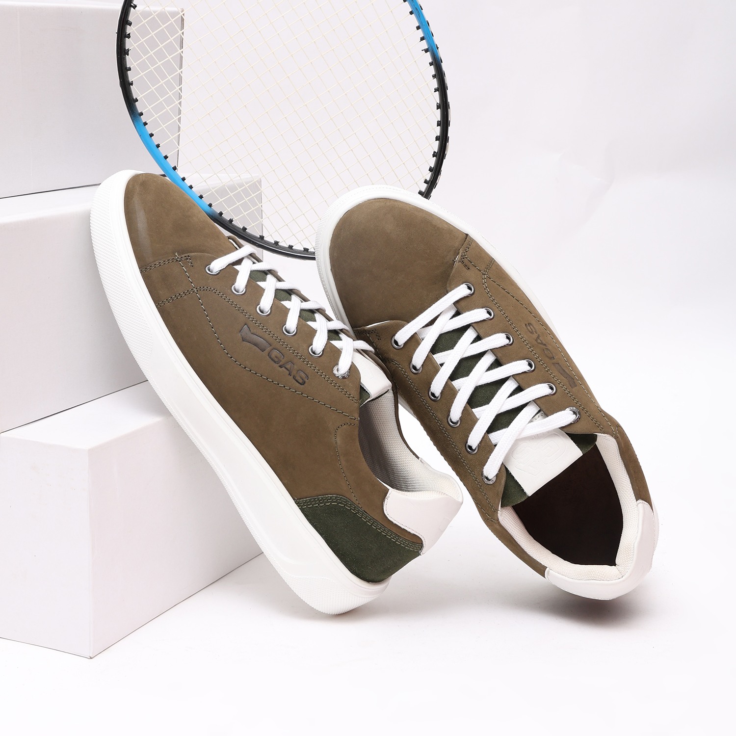 Men Vault One Olive Sneakers