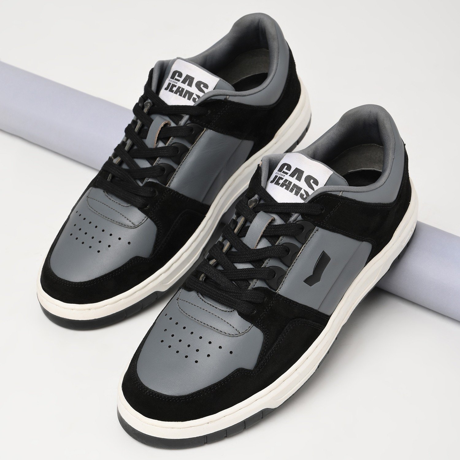 Men Void Runner Grey Black Sneakers