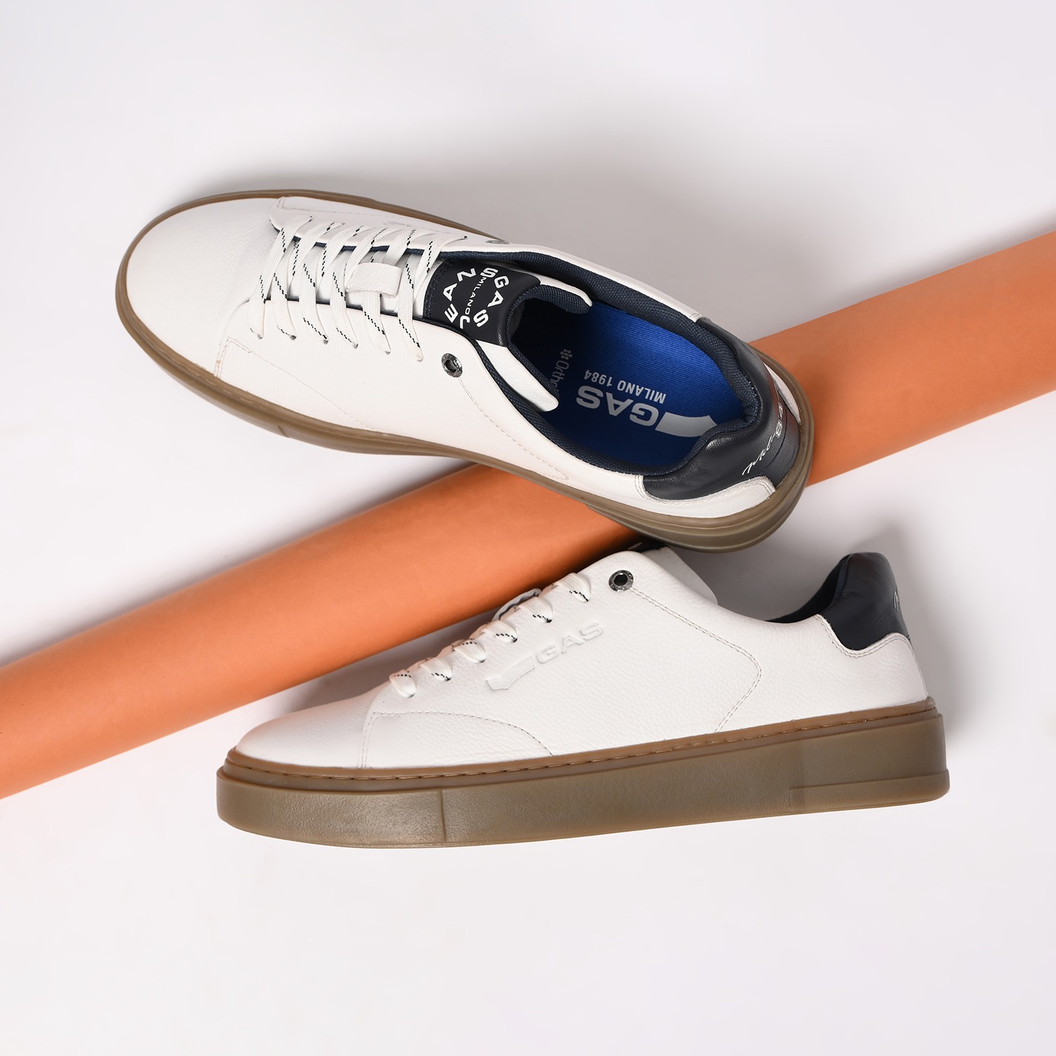 Men Veloce White Blue Sneakers