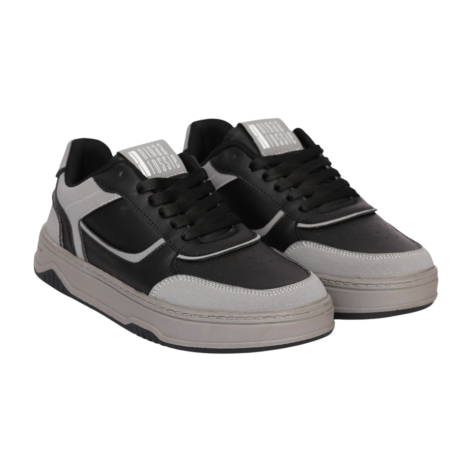 Women Black Trendy Low-Top Sneaker