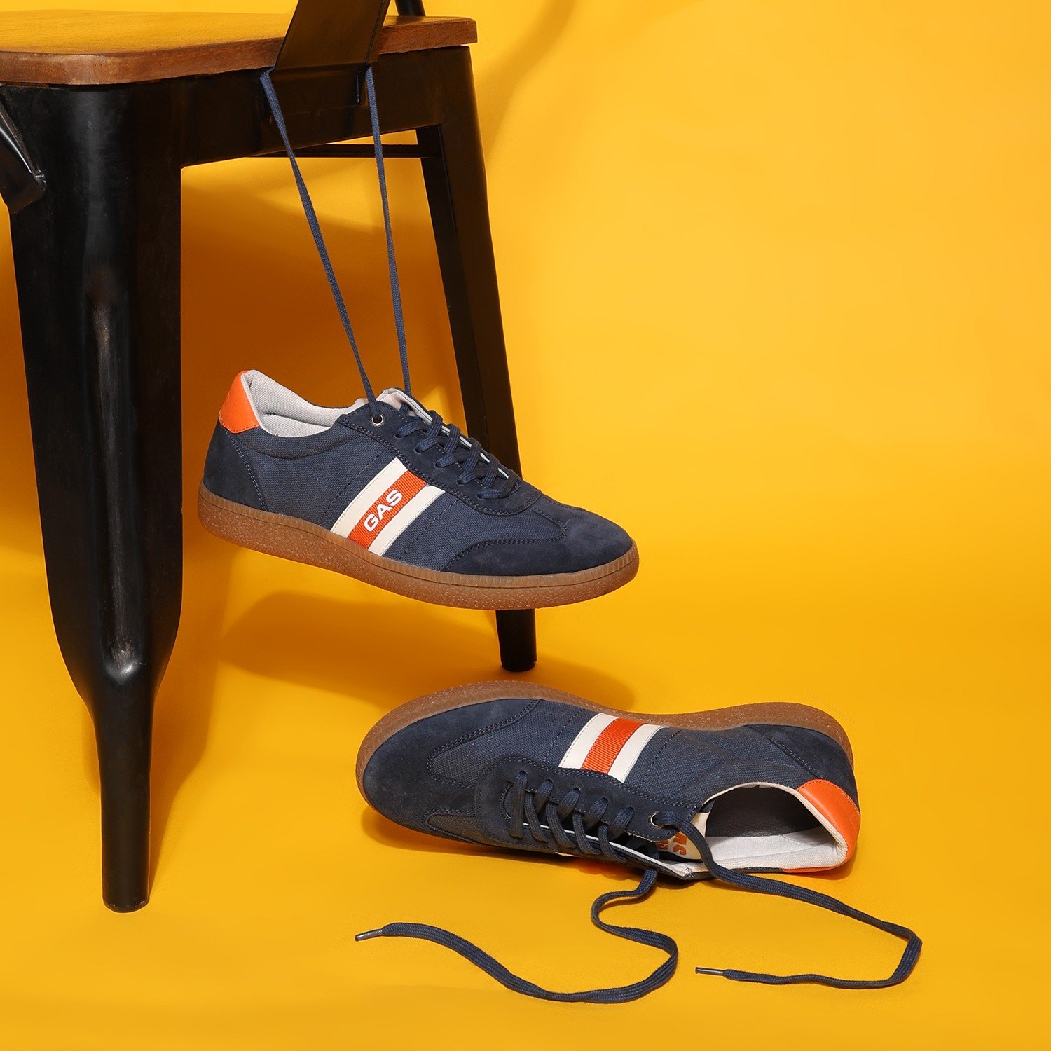 Men AltoDrive Blue orange  Sneakers
