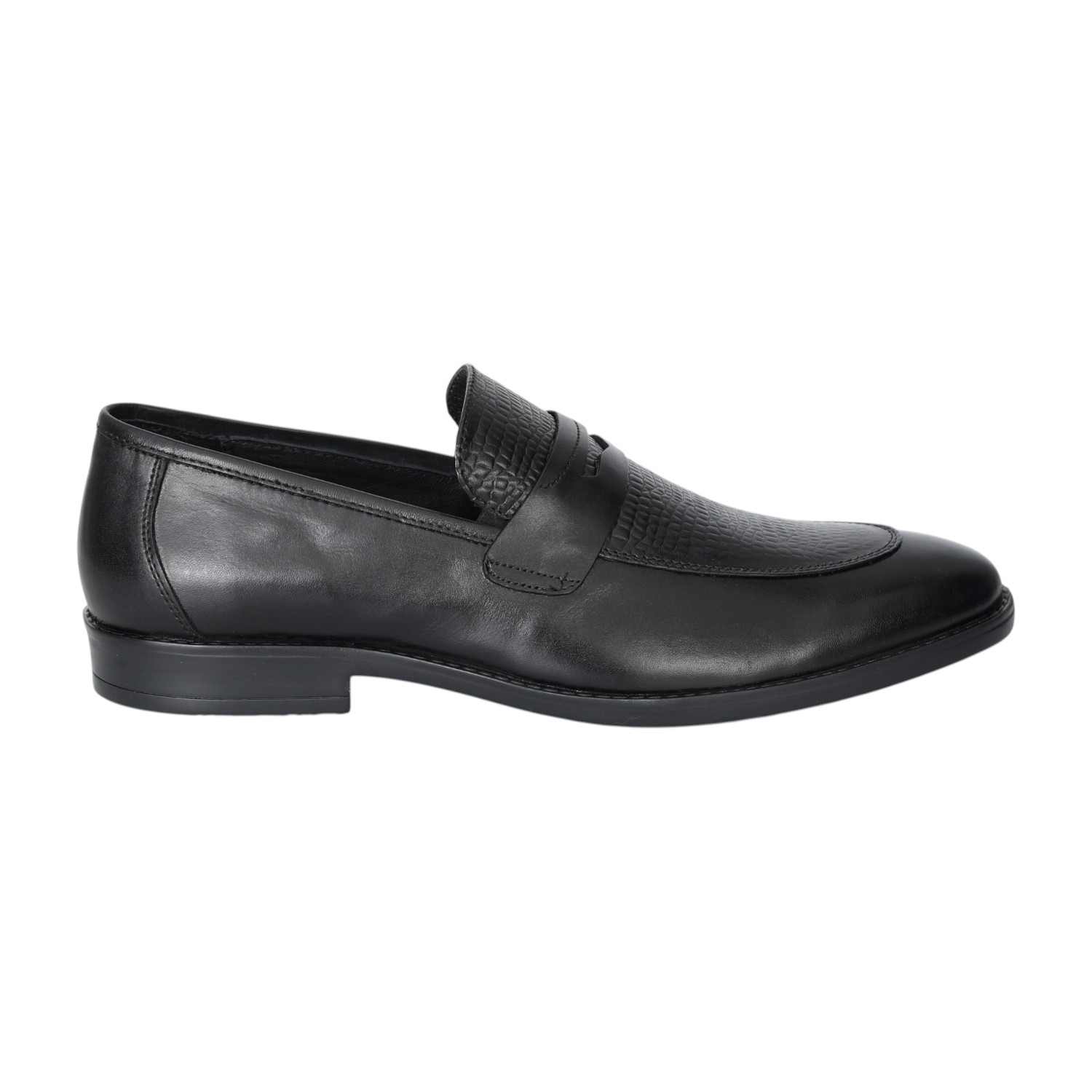 Men Black Textured Penny Loafers