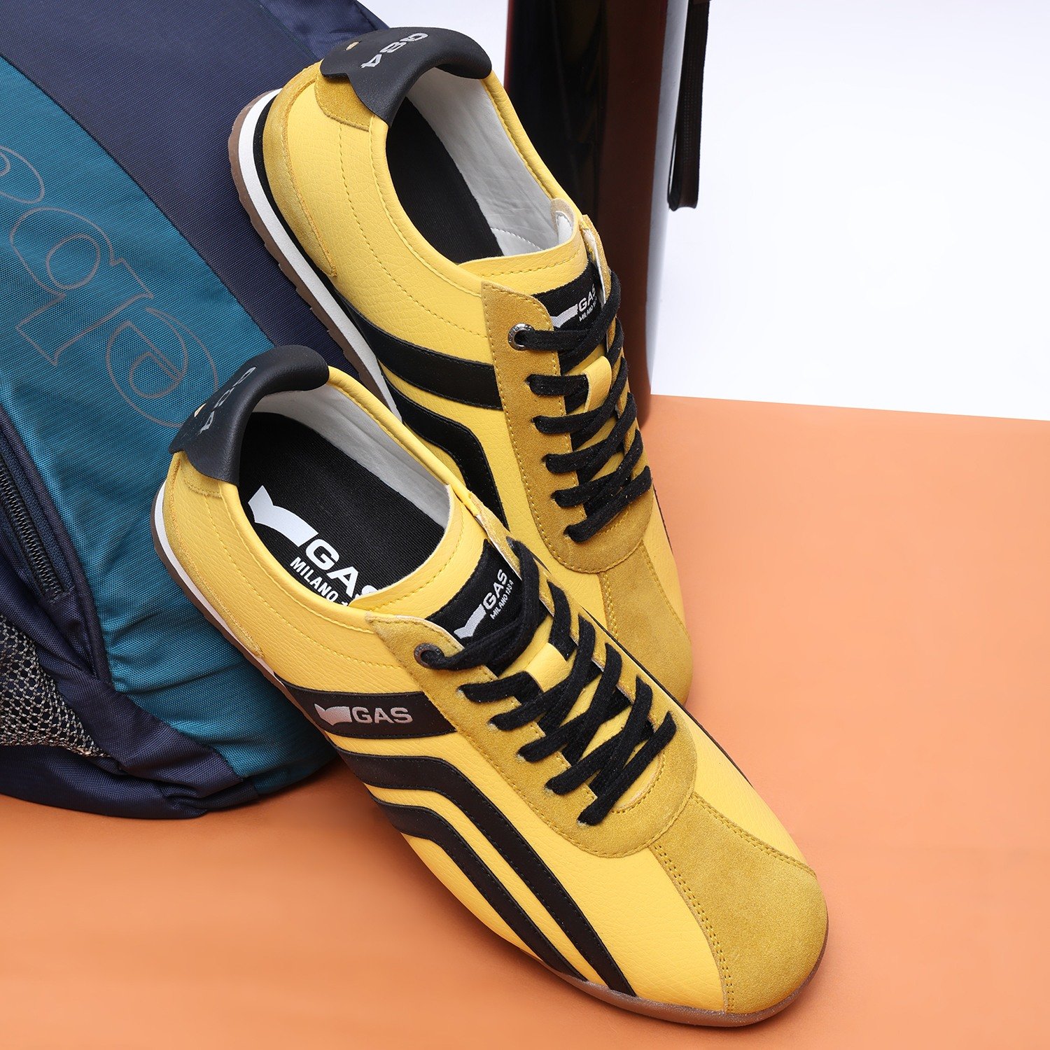 Men HoloStride Yellow black Sneakers