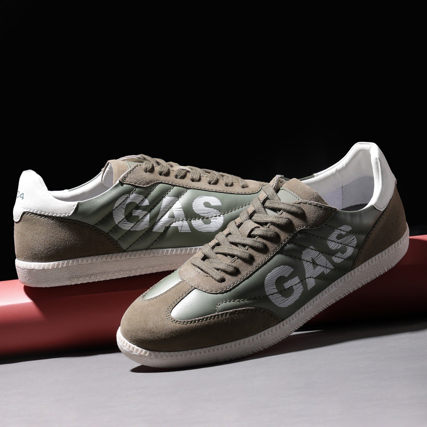 Men Rivolta Olive Sneakers