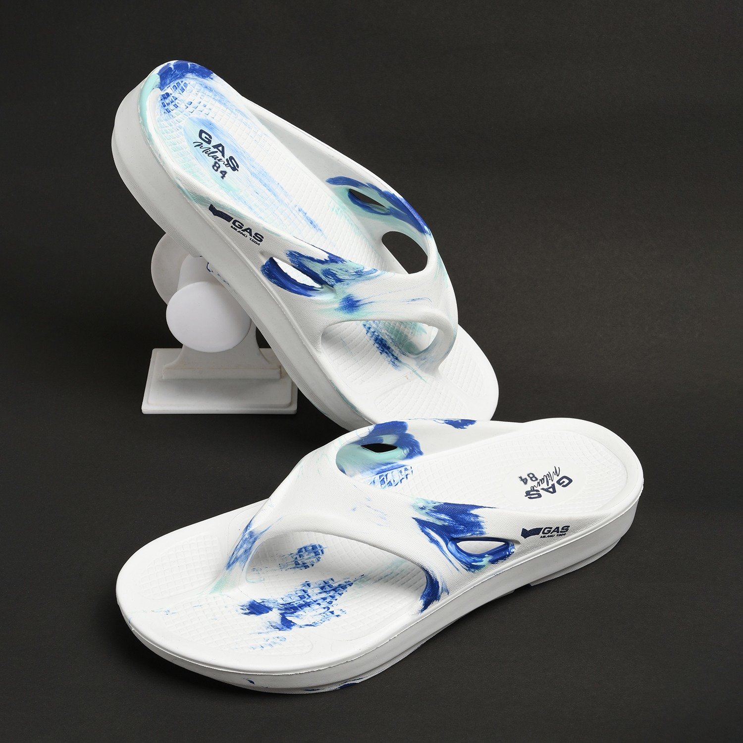 Men StormSlip White blue Flip flops