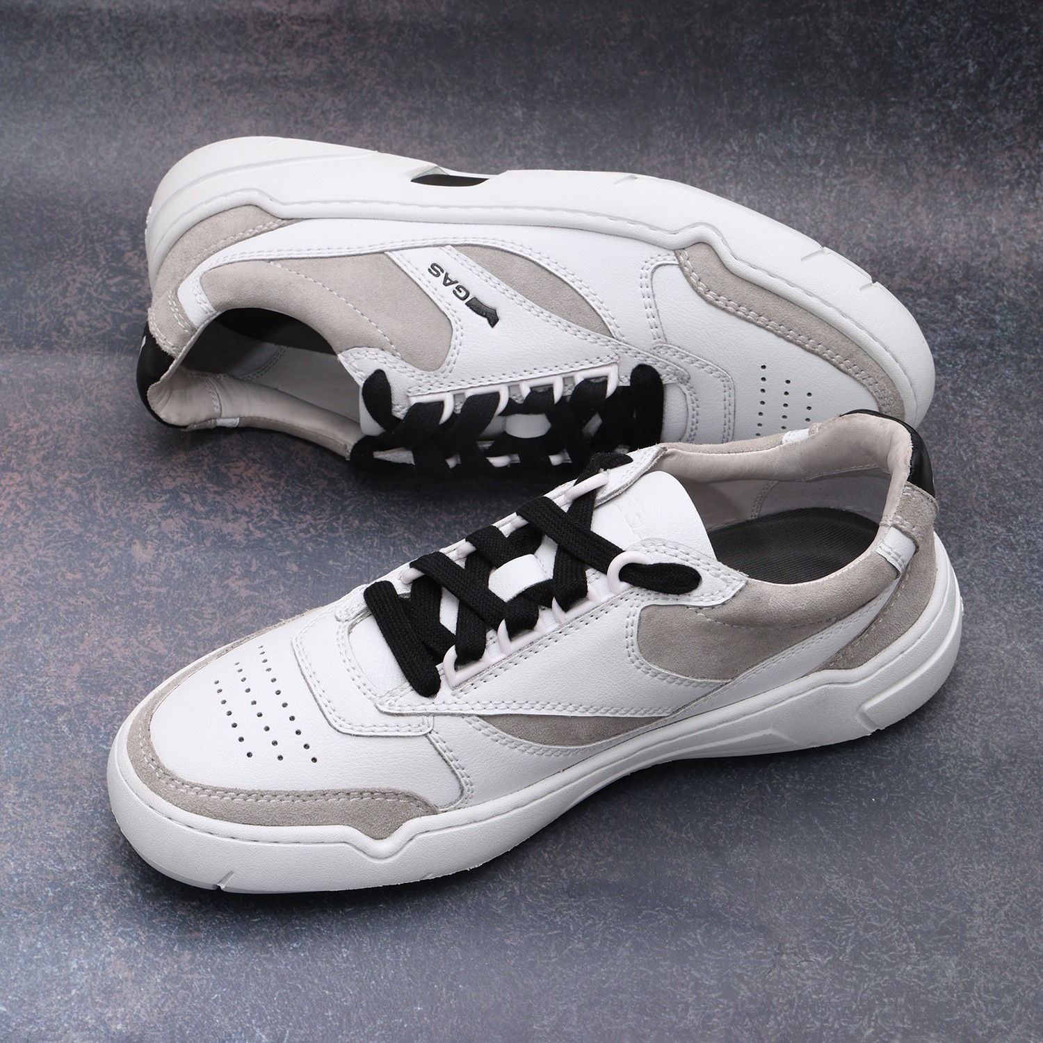 Men Tempesta White Sneakers