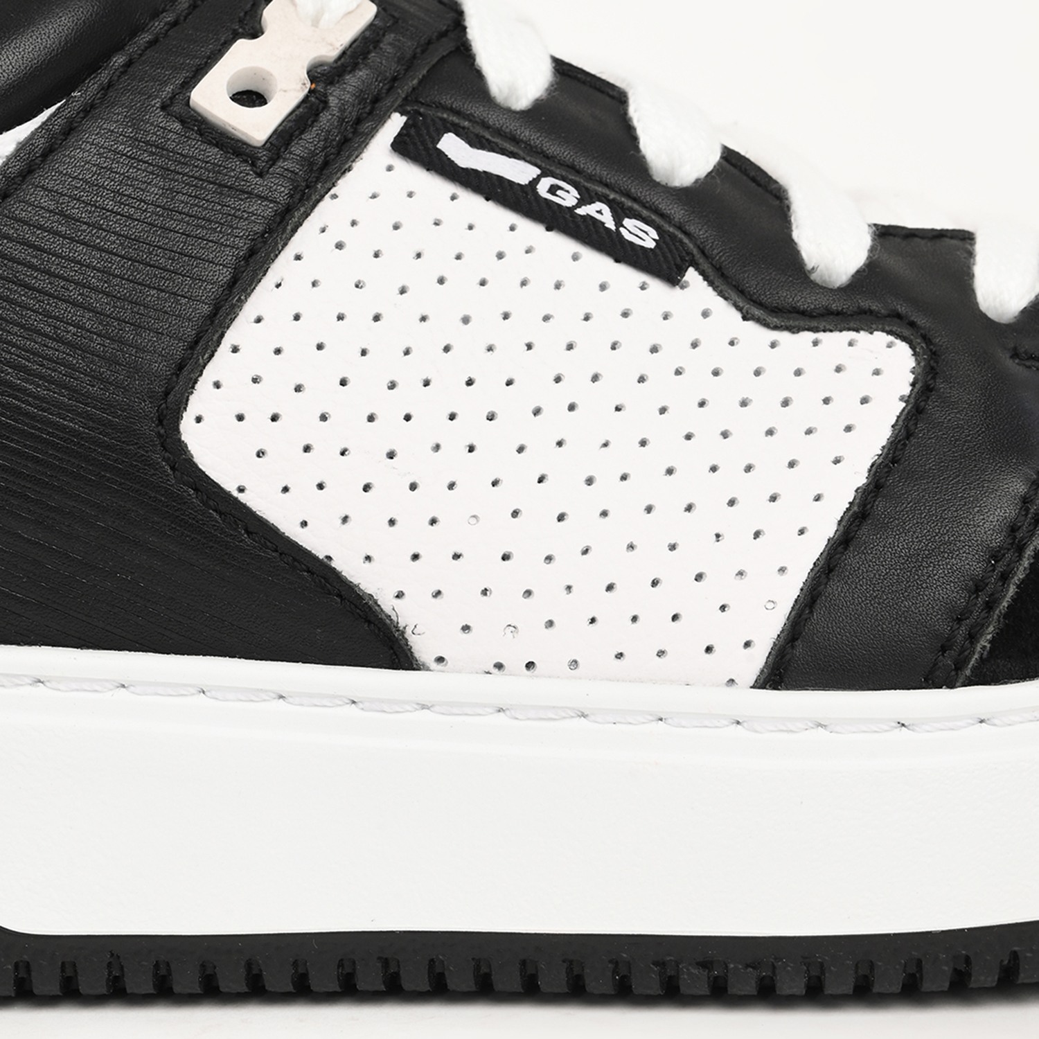 Men Respiro White Black Sneakers
