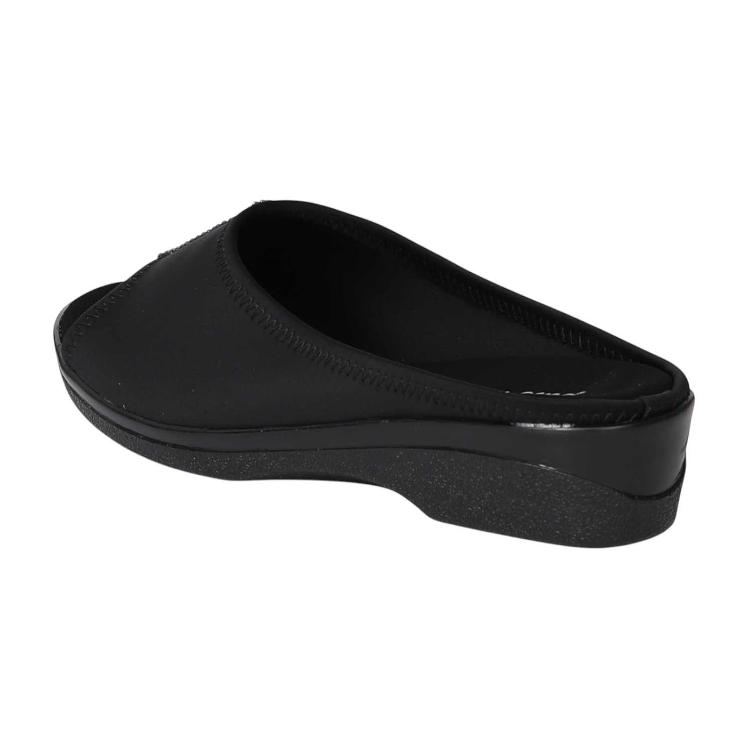 Women Black Sleek Sandals