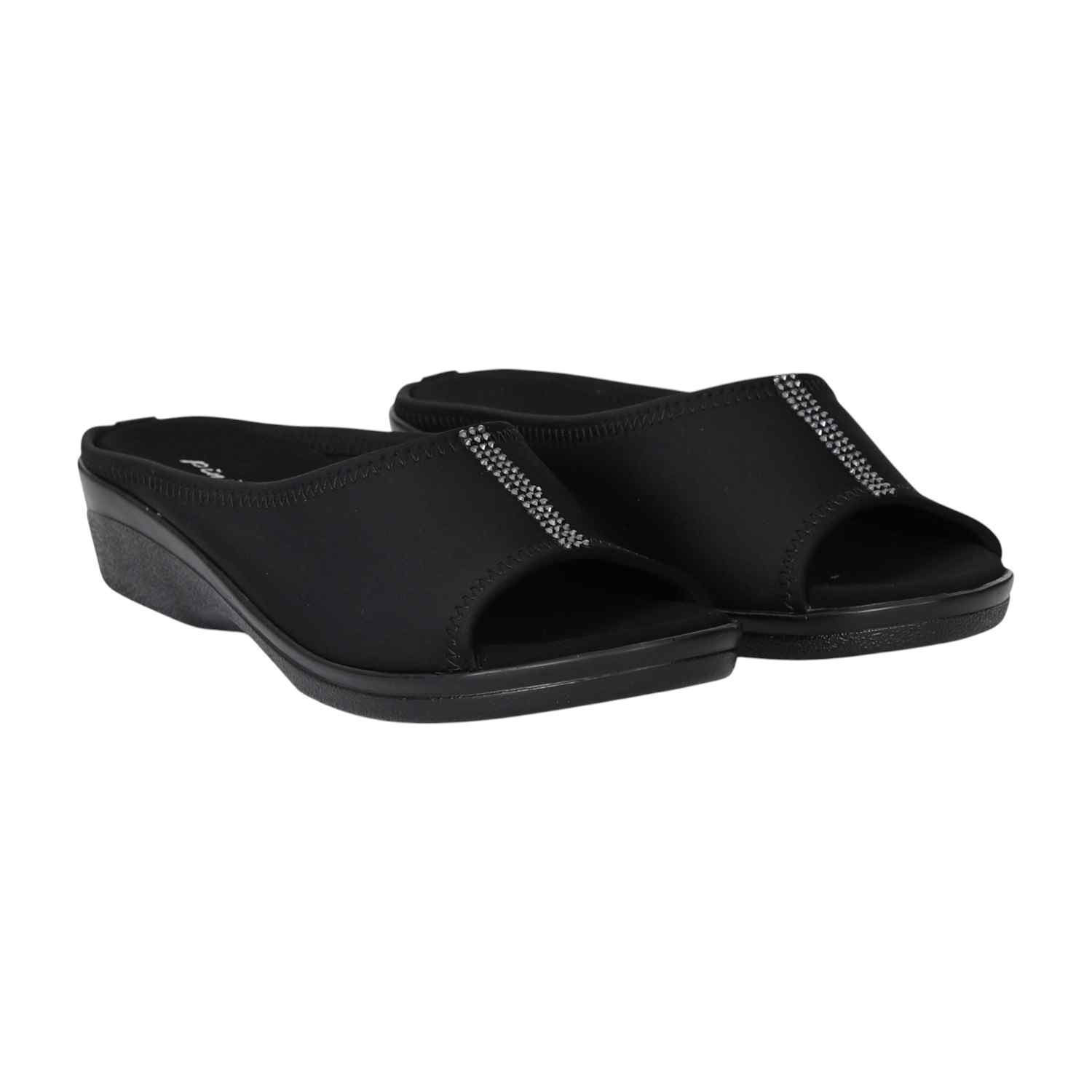 Women Black Sleek Sandals