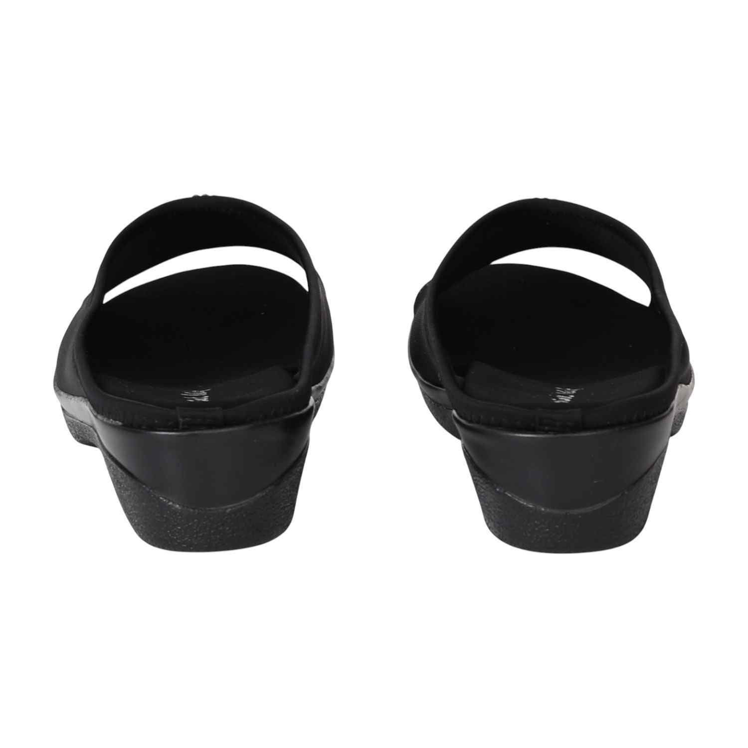 Women Black Sleek Sandals