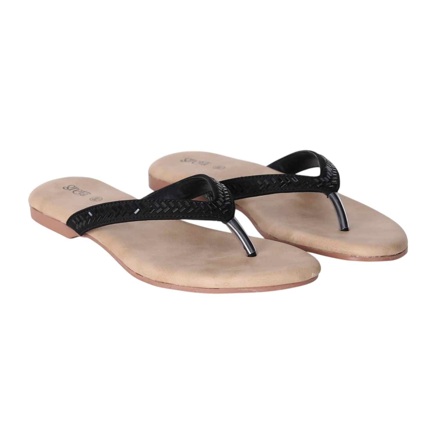 Women Black Minimalist Flat Sandals