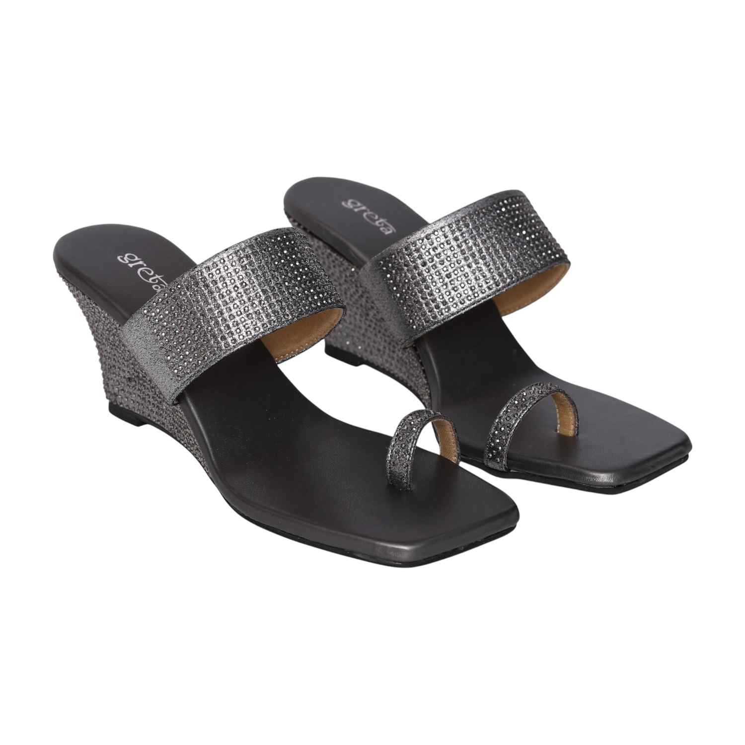 Elegant Silver Studded Toe-Ring Wedge Sandals