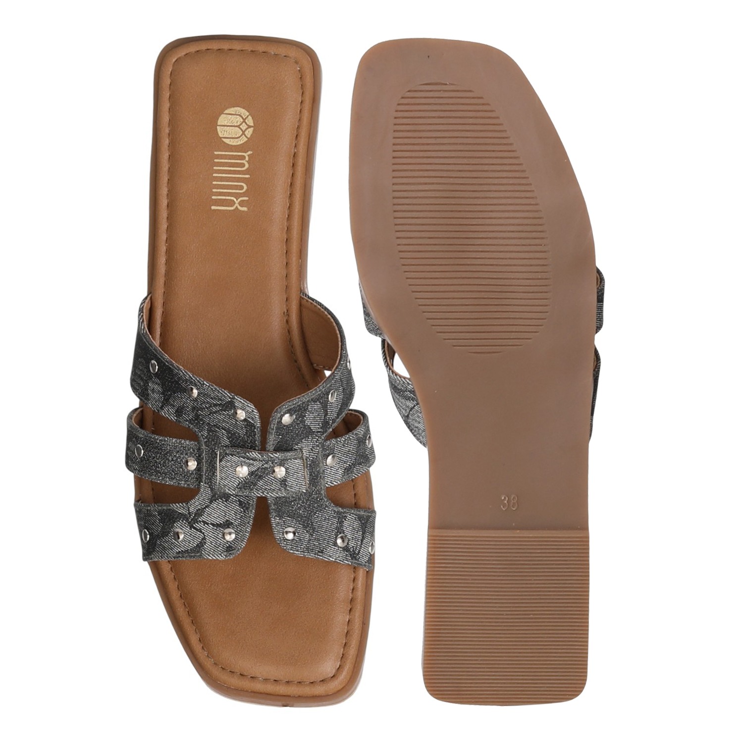 Women Noir Charm Flats