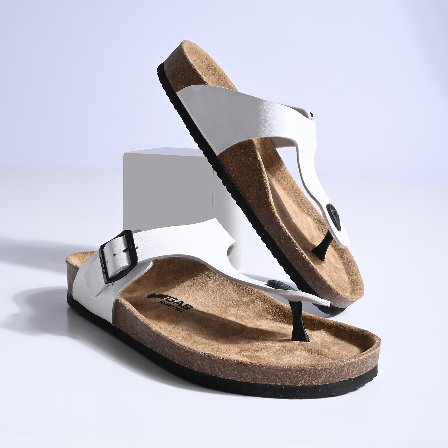 Men White UltraRapido T-Strap Sandals