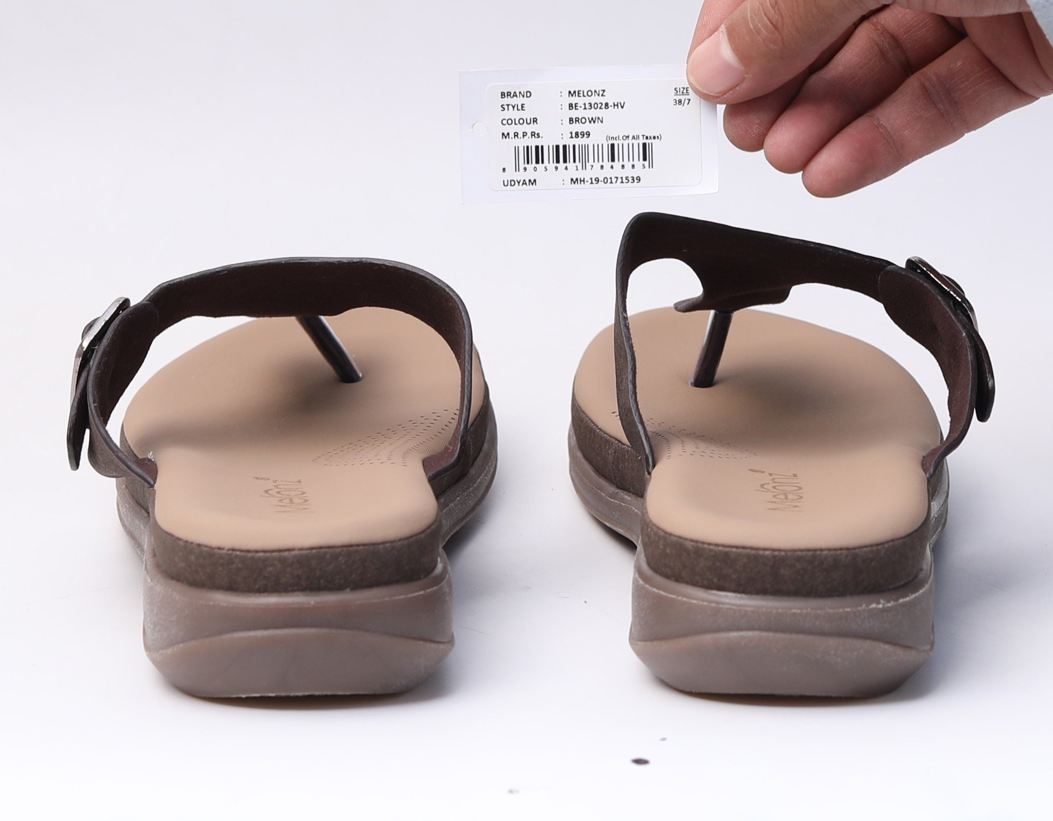 Melonz Women’s Buckle-Strap Brown Sandals