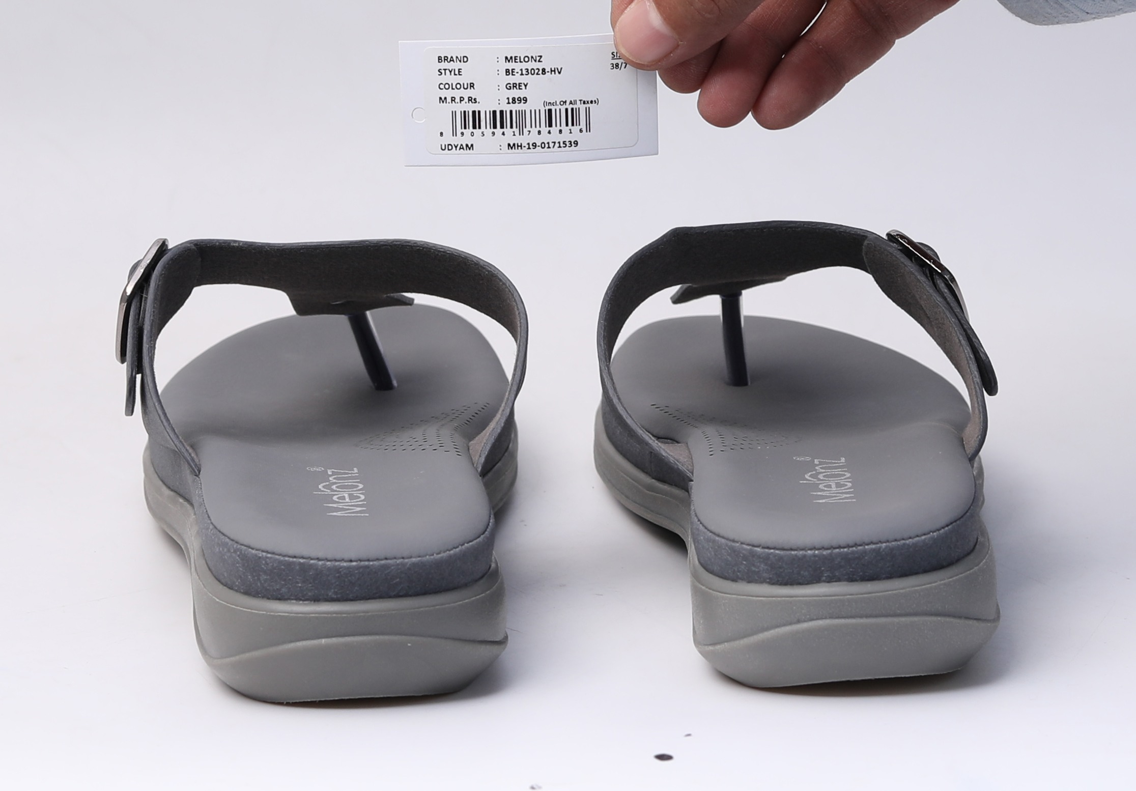 Melonz Women’s Buckle-Strap Grey Sandals