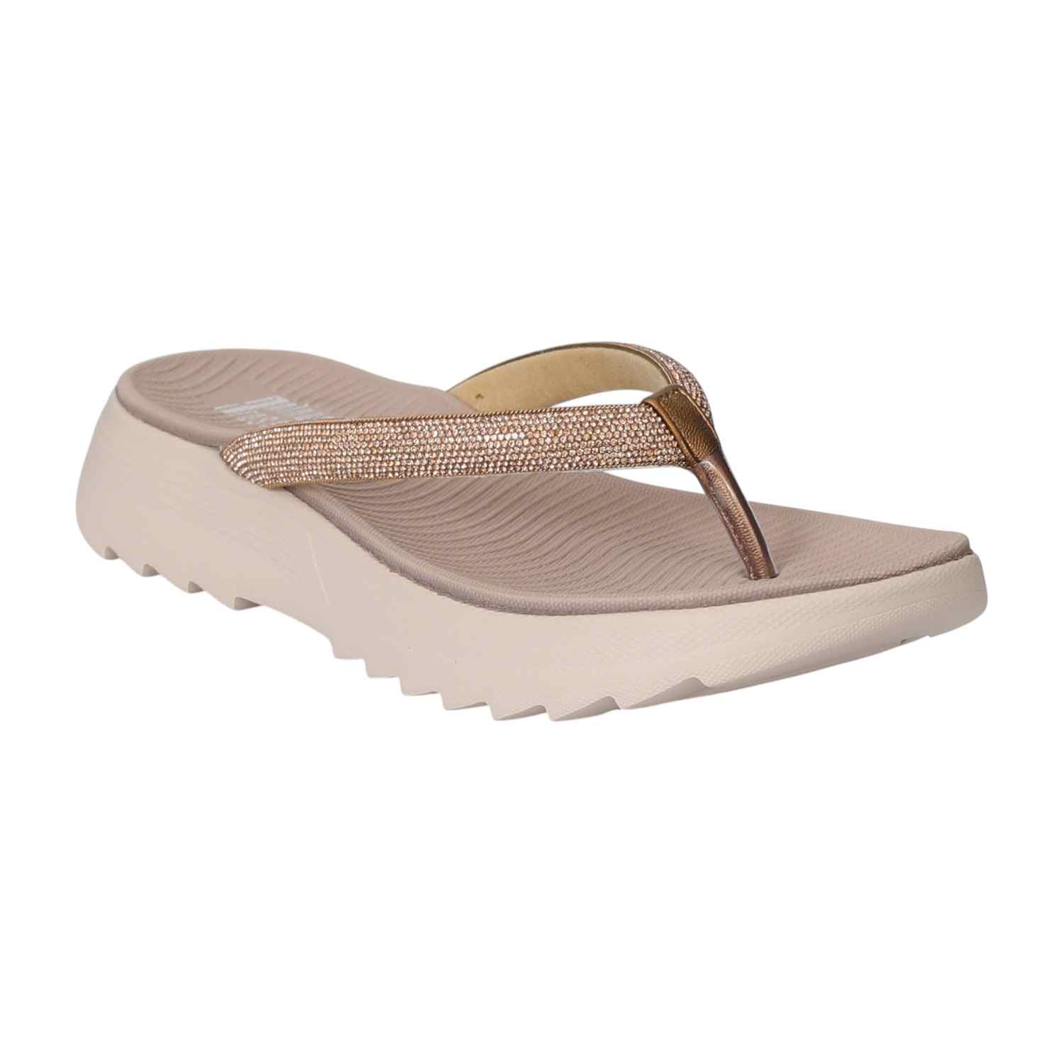 Women Sleek Comfort Flip-Flop Sandals