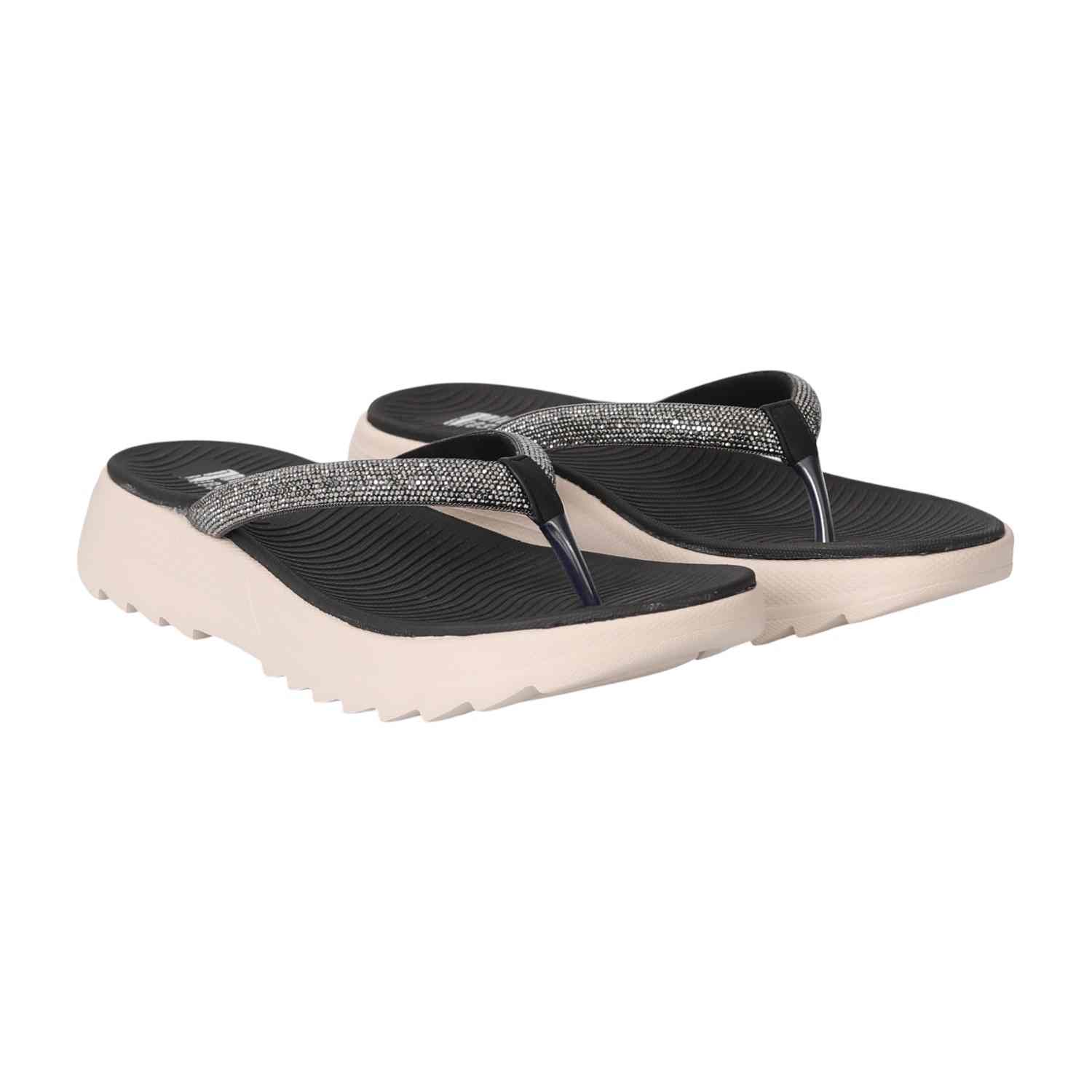 Women Modern Edge Flip-Flop Sandals