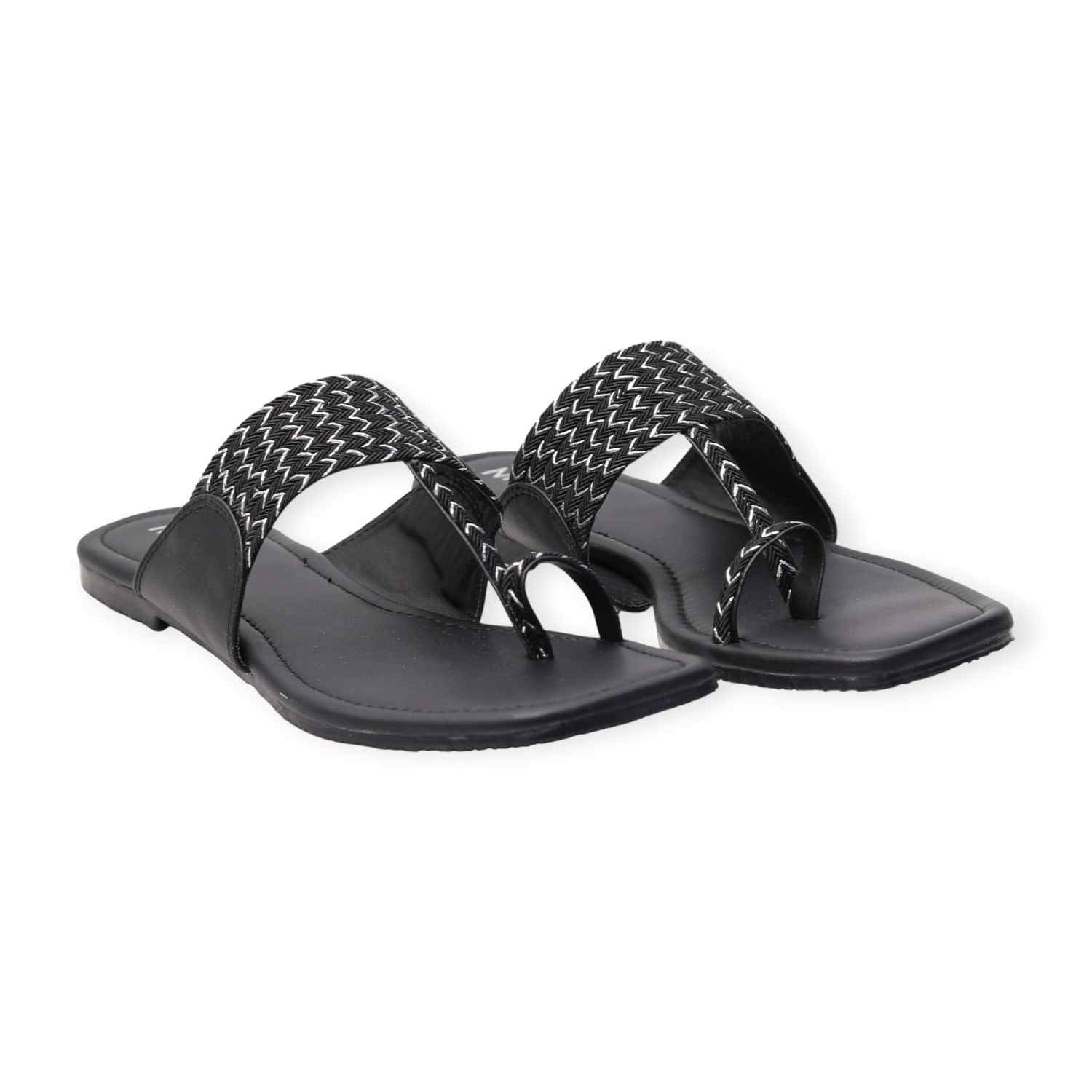 Melonz Women’s Woven Toe-Loop Black Flat Sandals