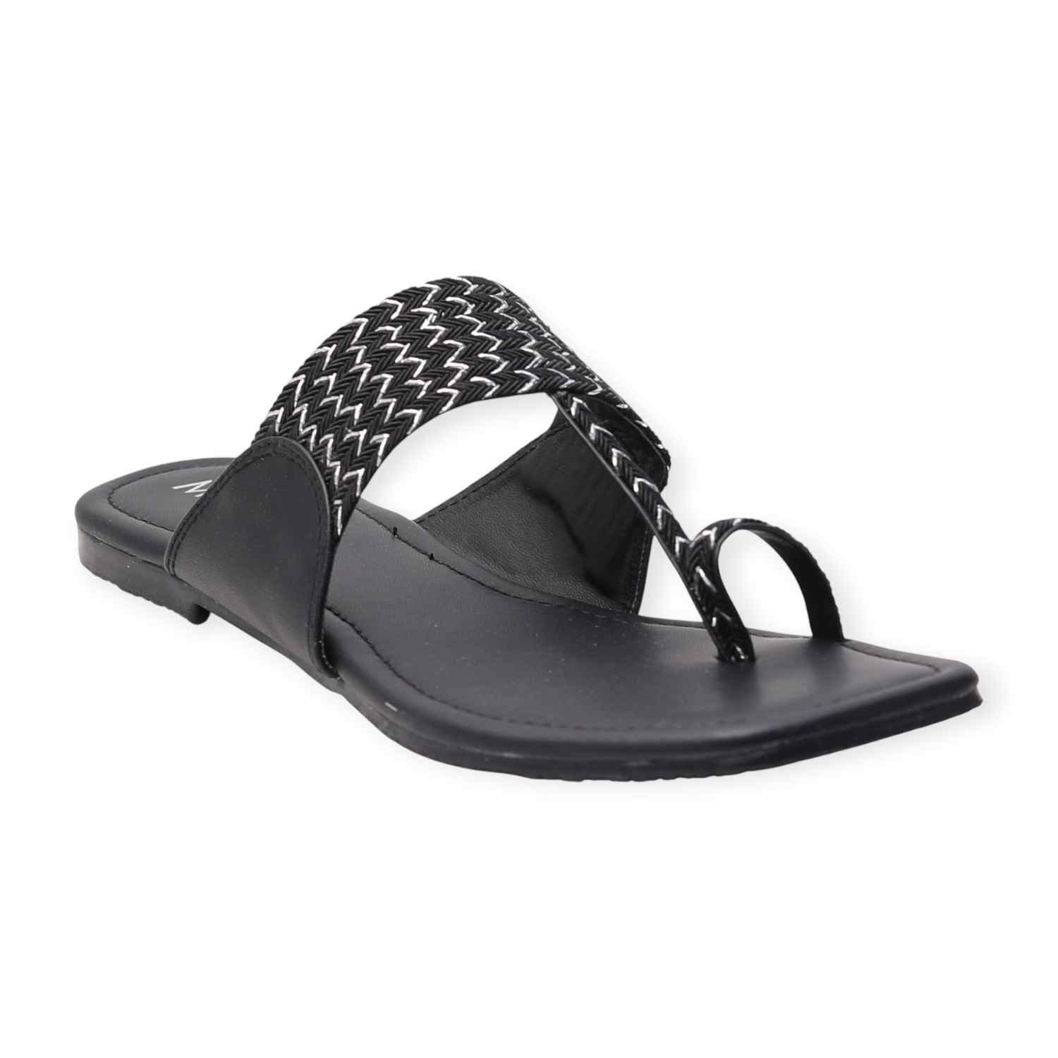 Melonz Women’s Woven Toe-Loop Black Flat Sandals
