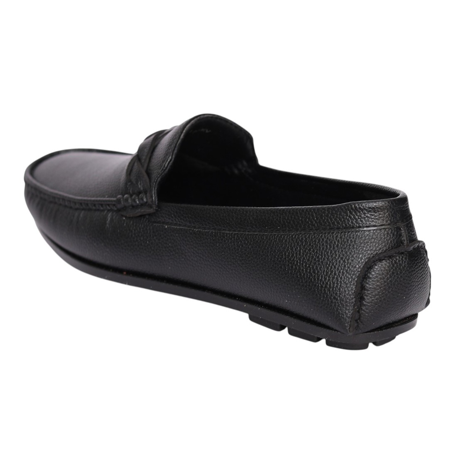 Men Black Sleek Moc-Toe Loafer